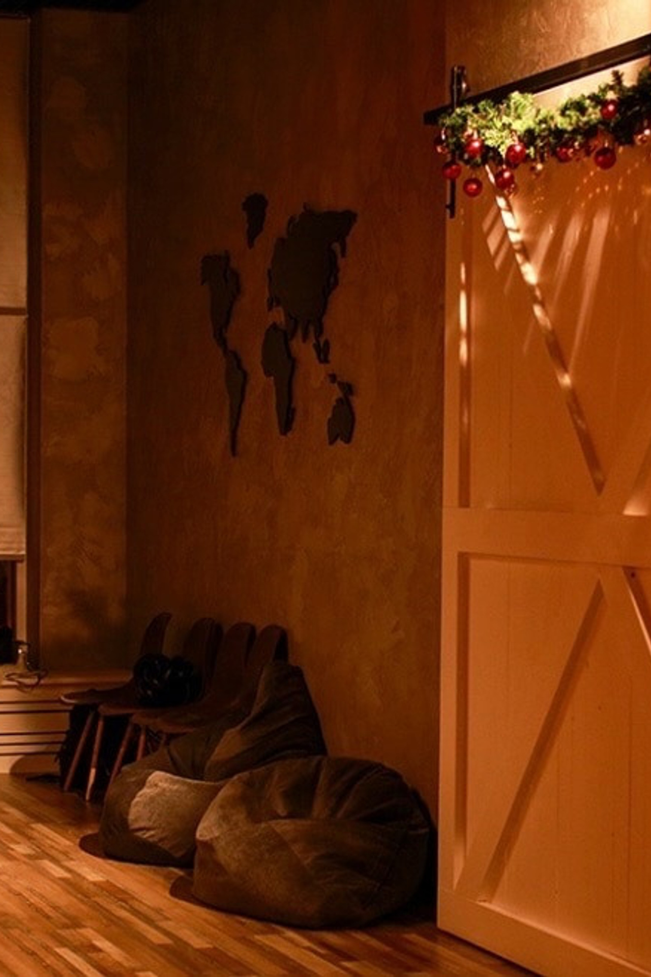 Студия Лофт «Крылья» — Тёмный зал для предметной съемки Королев