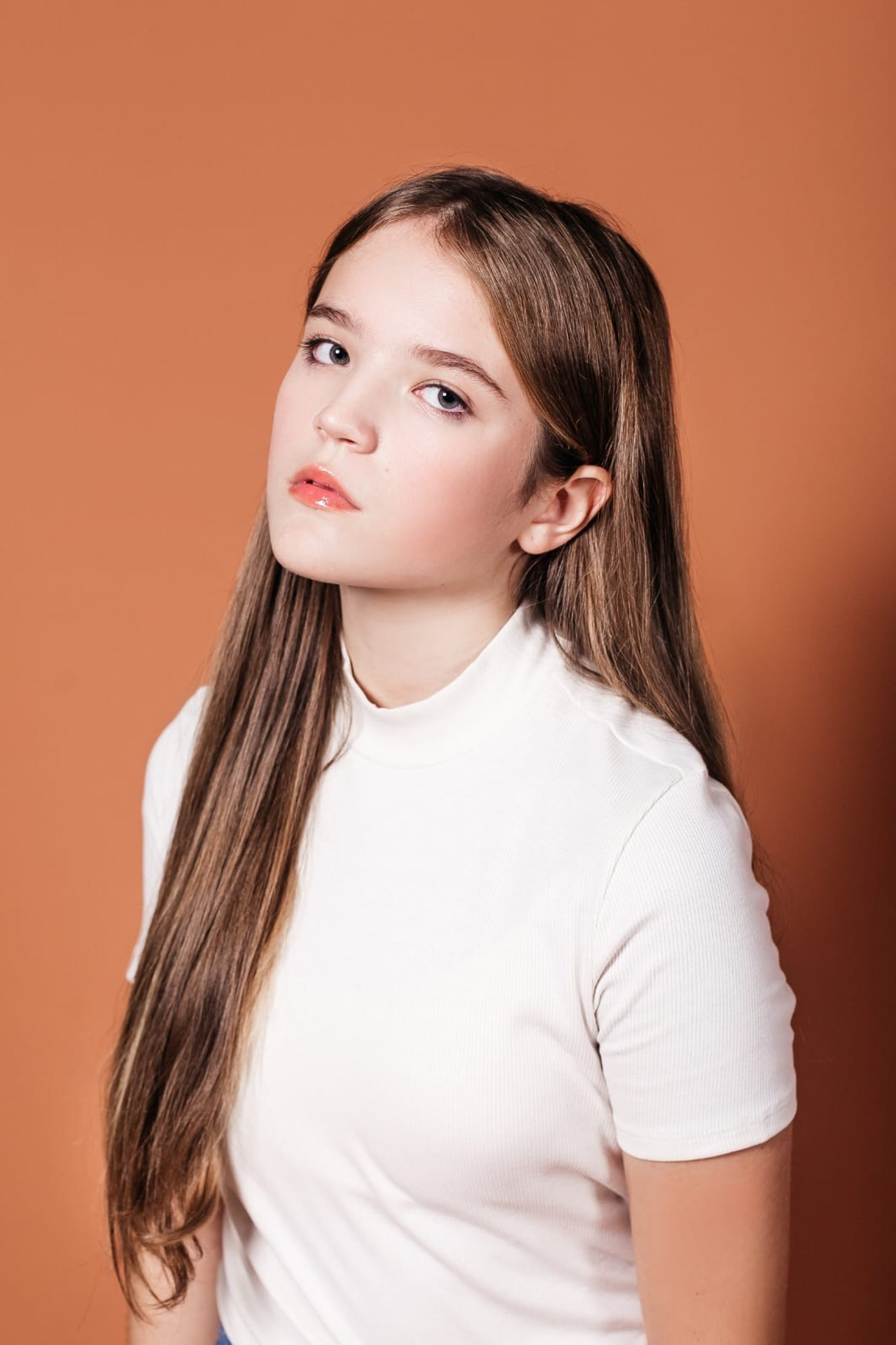 Модель для предметной съемки Вероника id 14 512 Красноярск| Sale Easy