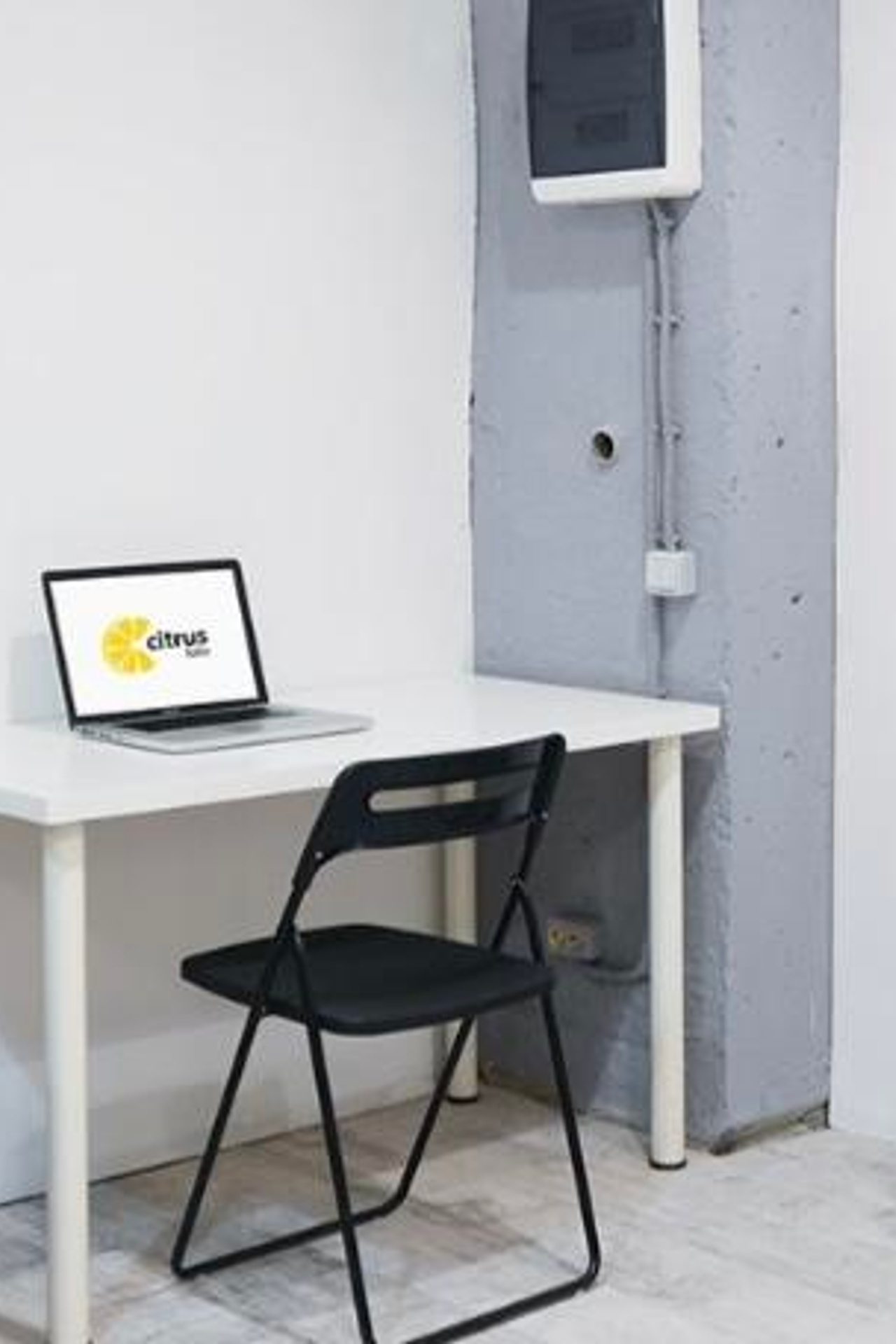 Студия Циклорама Сitrus зал 47 для предметной съемки Москва | Sale Eas