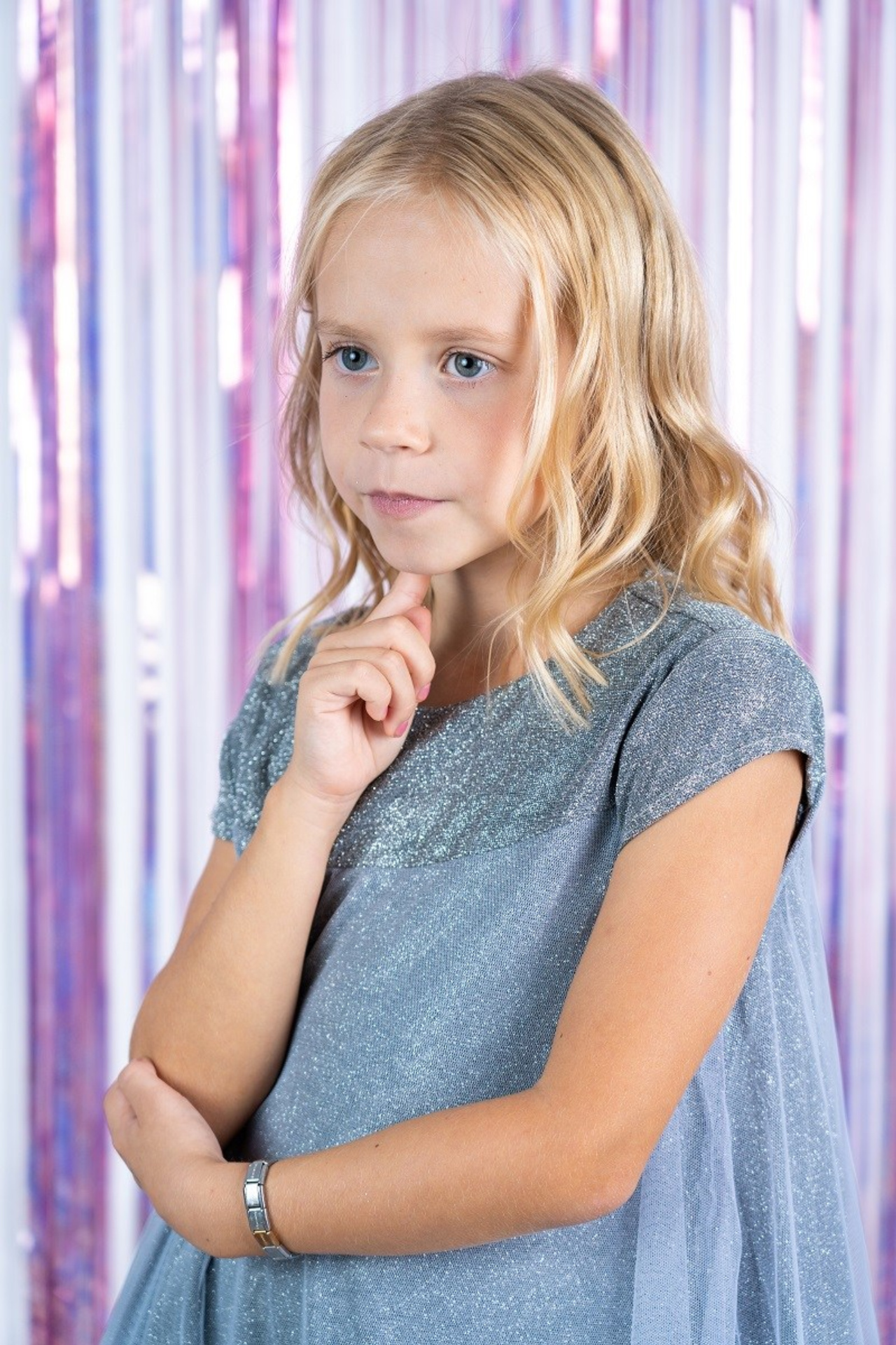 Модель Виктория А для предметной съемки  в Сочи| Sale Easy