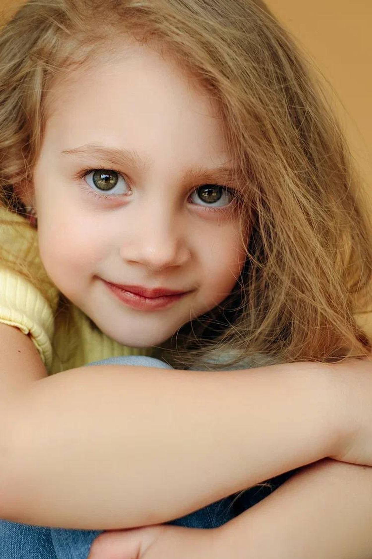 Модели дети для предметной съемки Василиса Москва | Sale Easy