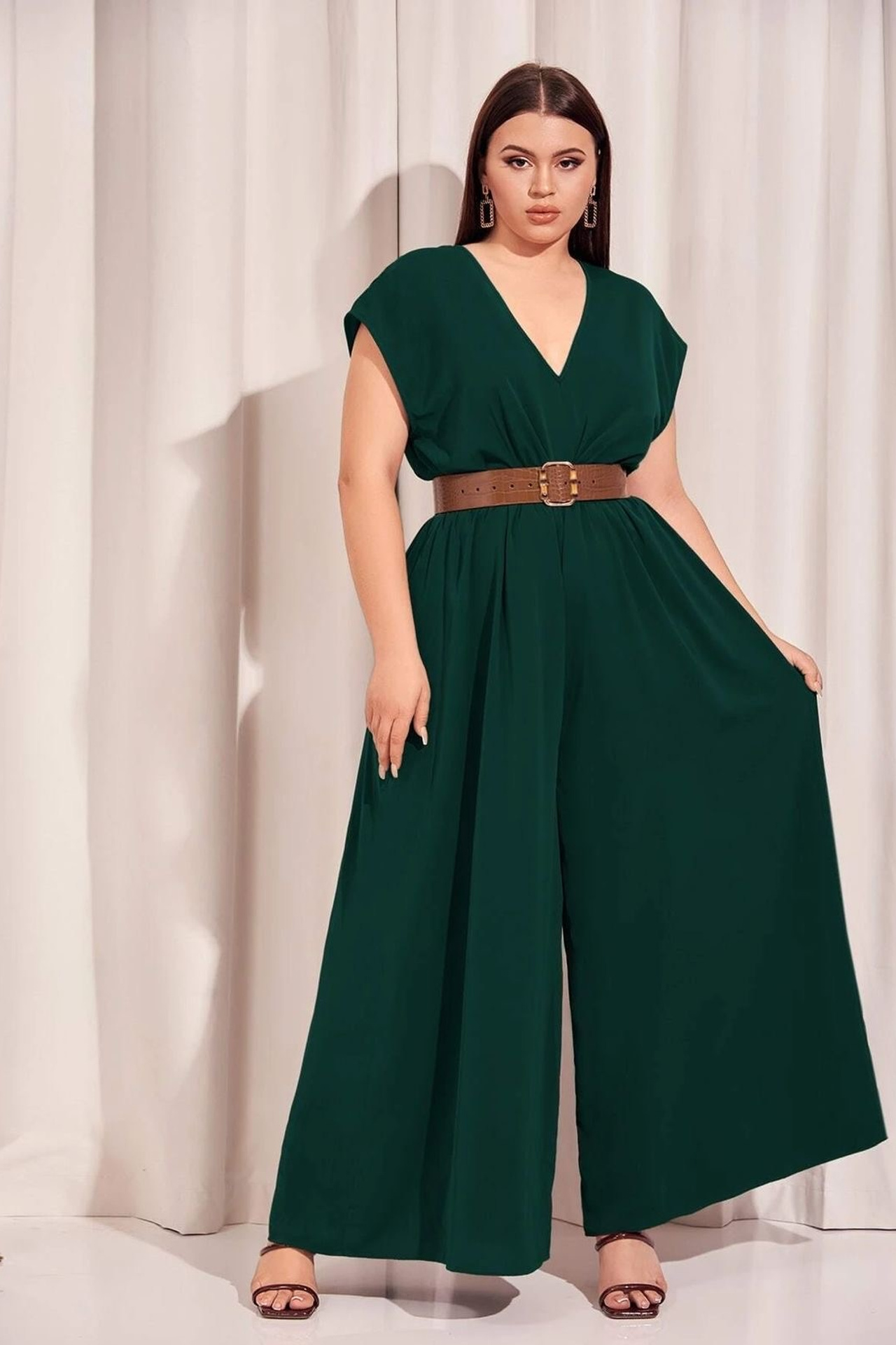Референс для стильного комбинезона plus-size