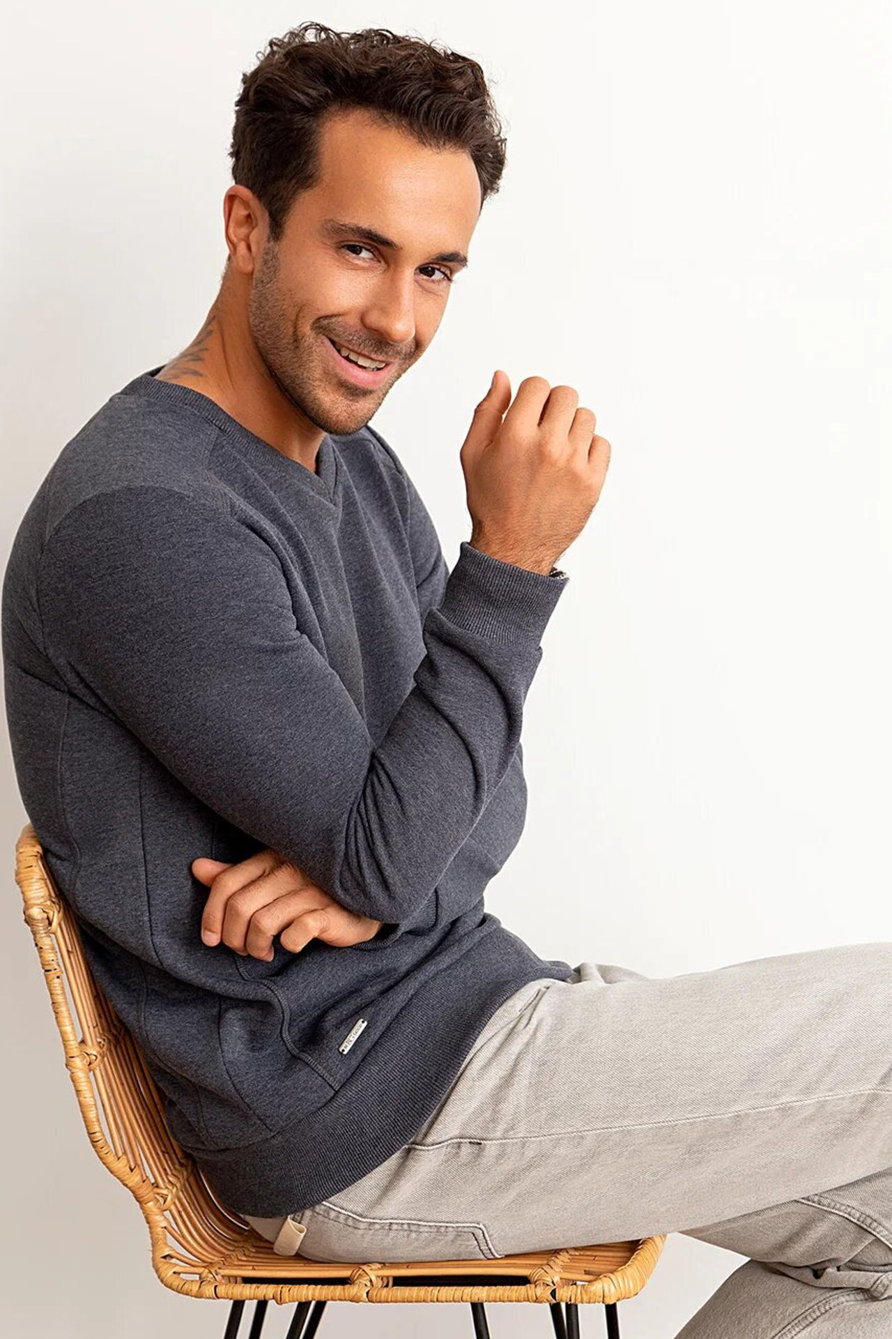 Модель для предметной съемки Илья Ж Москва | Sale Easy