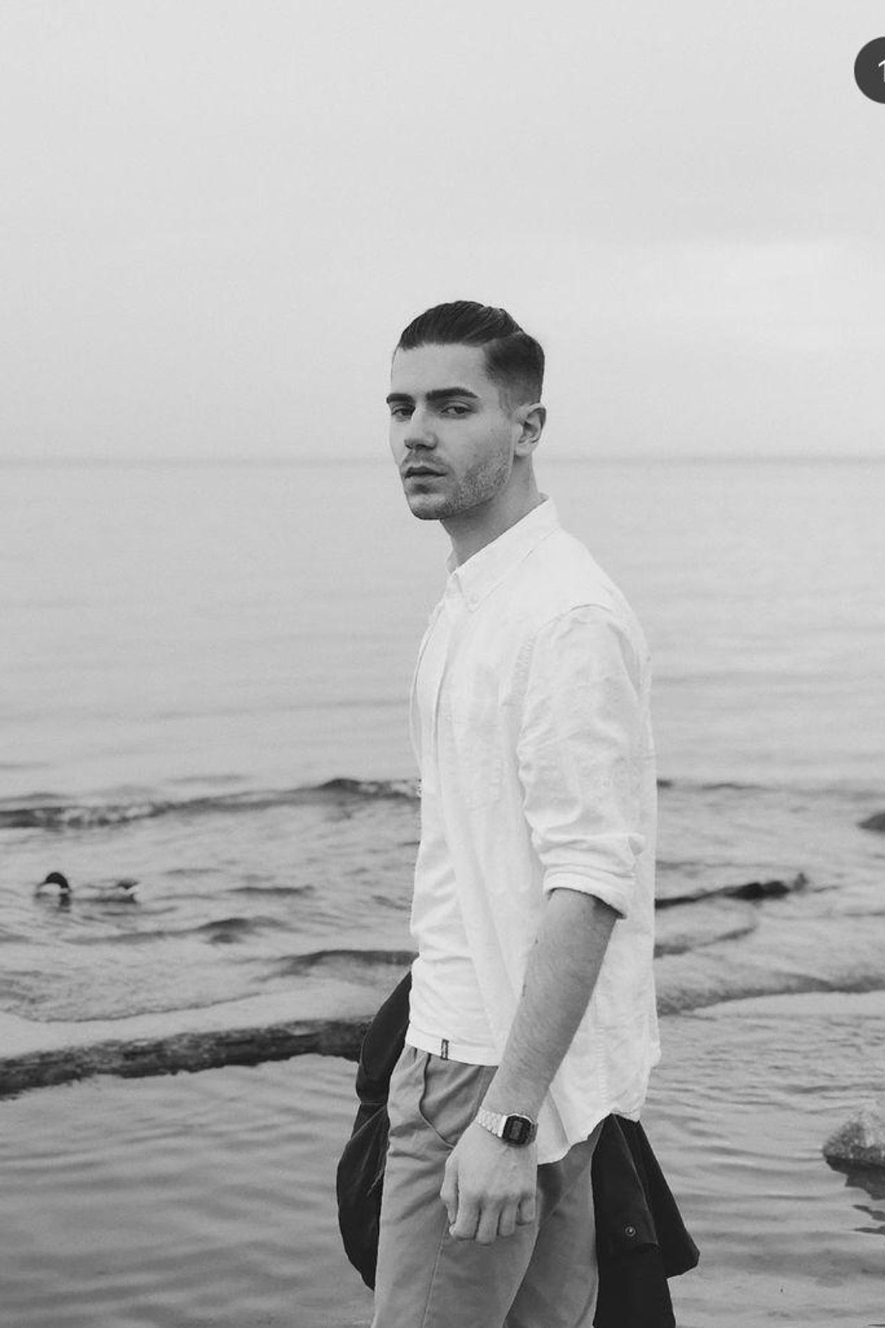 Модель для предметной съемки Егор И. Н. Новгород | Sale Easy