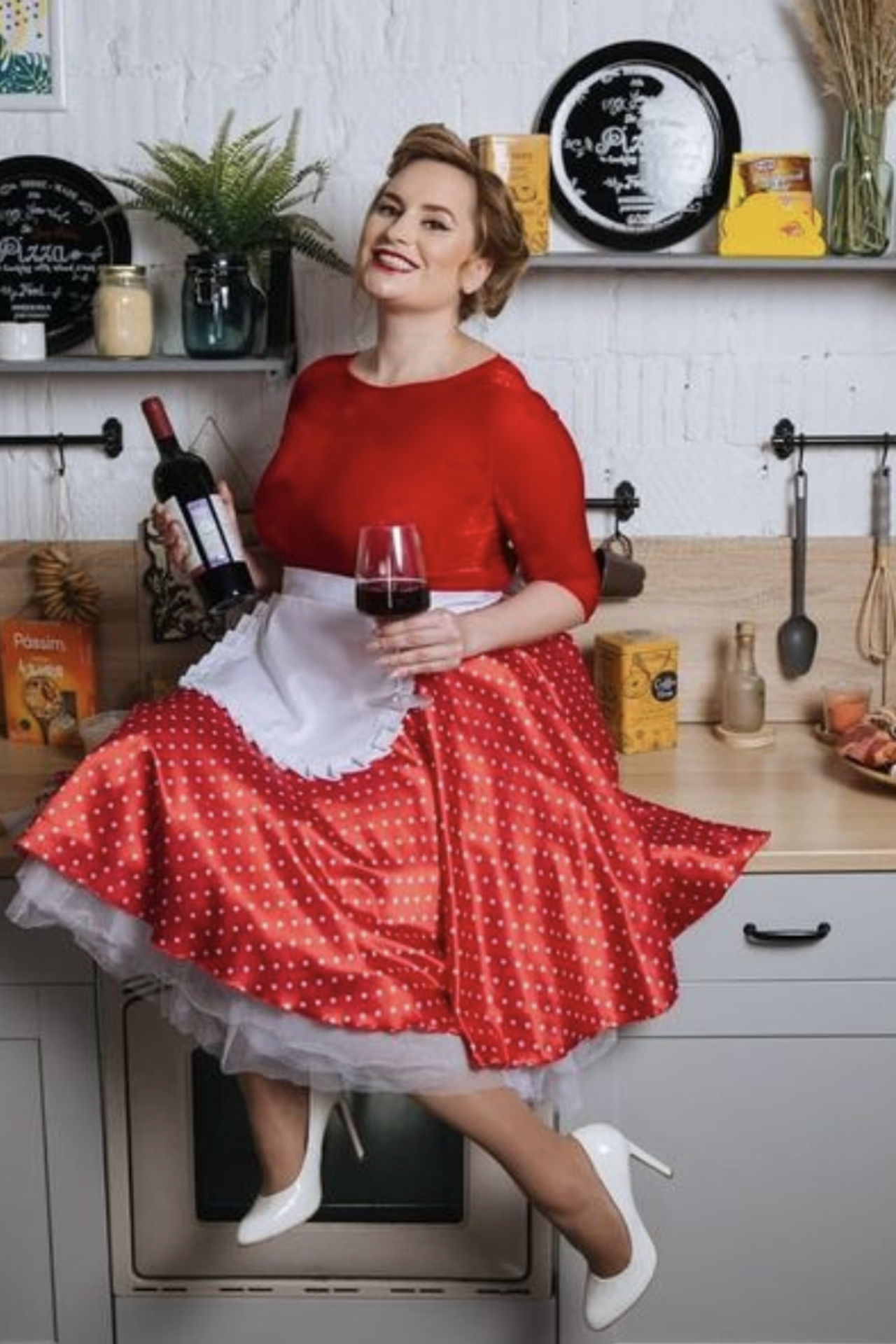 Модель plus size для предметной съемки Татьяна Москва | Sale Easy