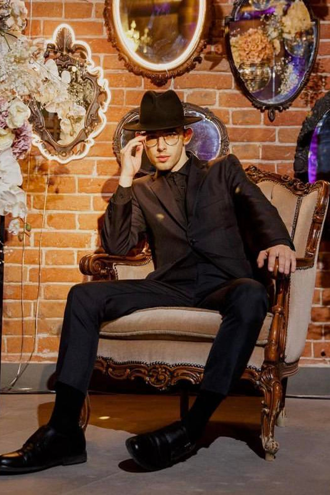 Модель для съемки для интернет магазинов Вадим Москва | Sale Easy