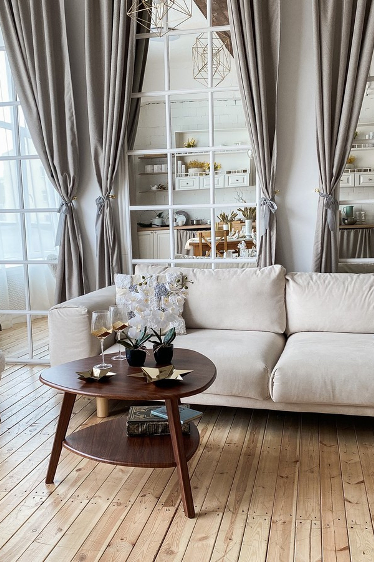 Студия DAILY STUDIO — зал Melody для предм. съемки С.-Пб|Sale Easy