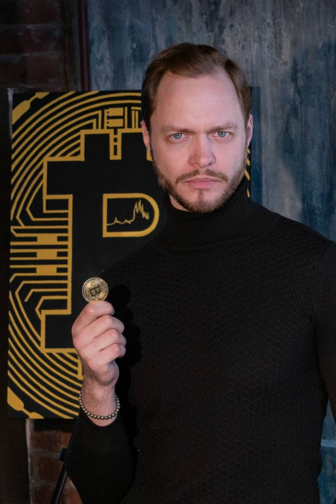 Модель для предметной съемки Александр Д С-Петербург | Sale Easy