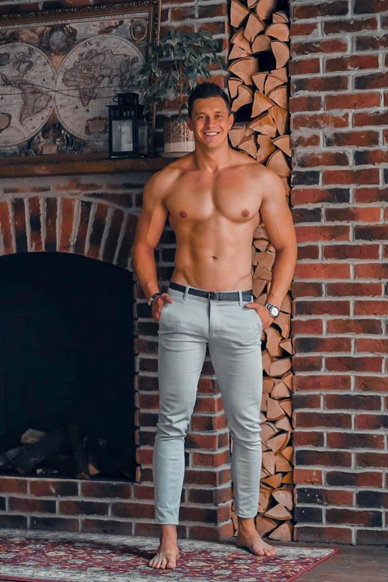 Модель для предметной съемки москвич Никита А. | Sale Easy