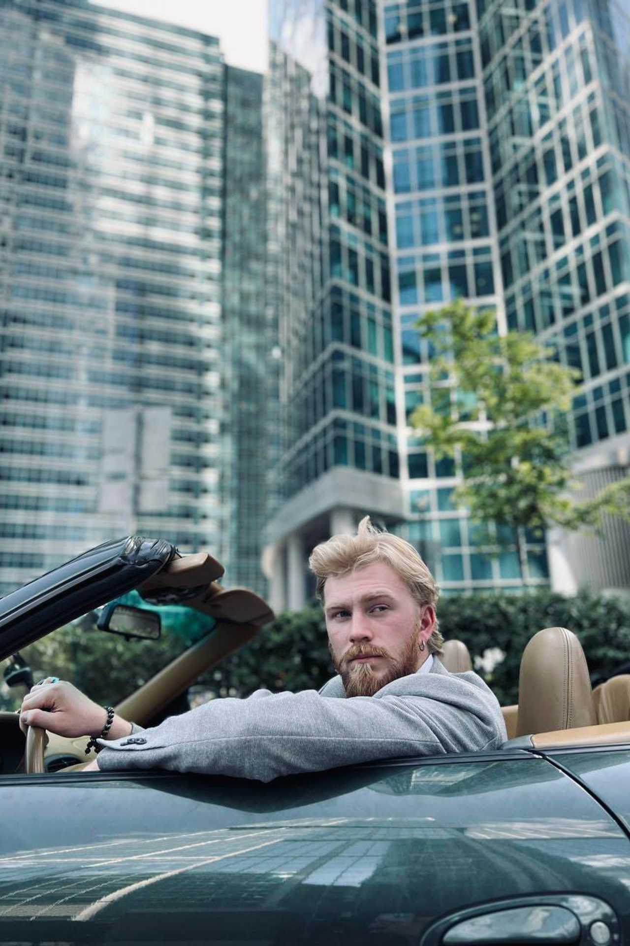 Модель для предметной съемки Илья Г. Москва | Sale Easy