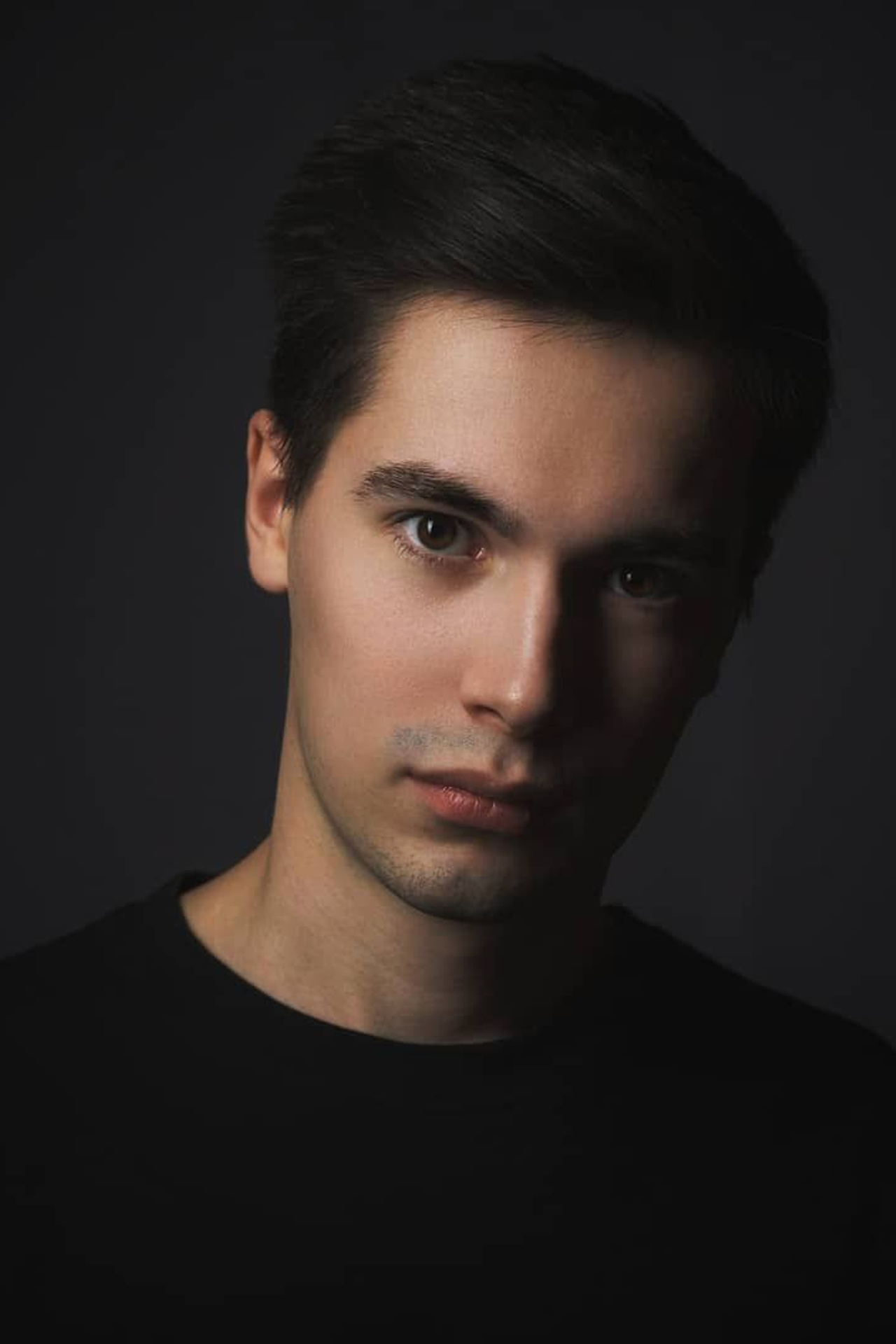 Модель для предметной съемки Александр В. Москва | Sale Easy