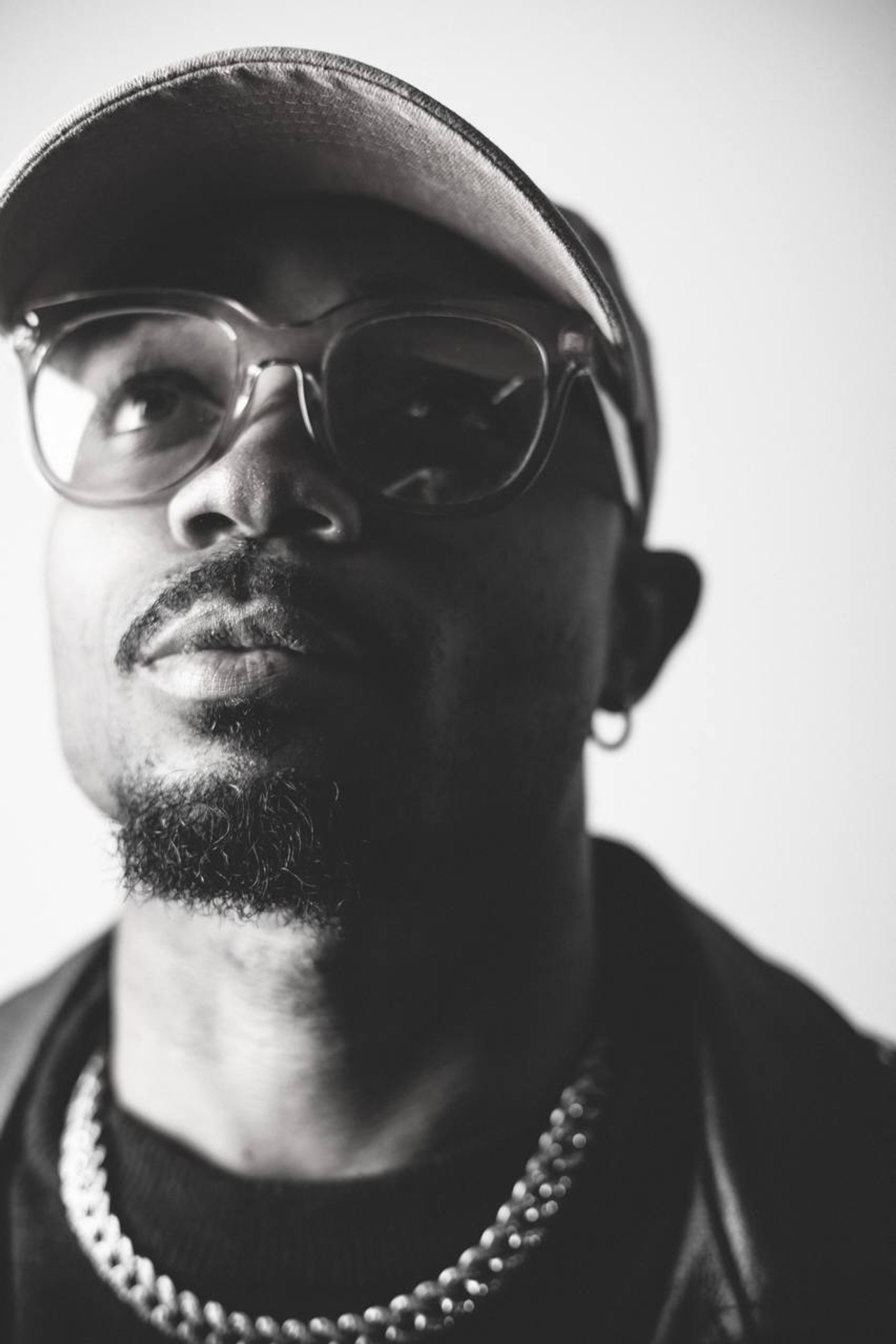 Модель для предметной съемки Ричи Н.Новгород | Sale Easy