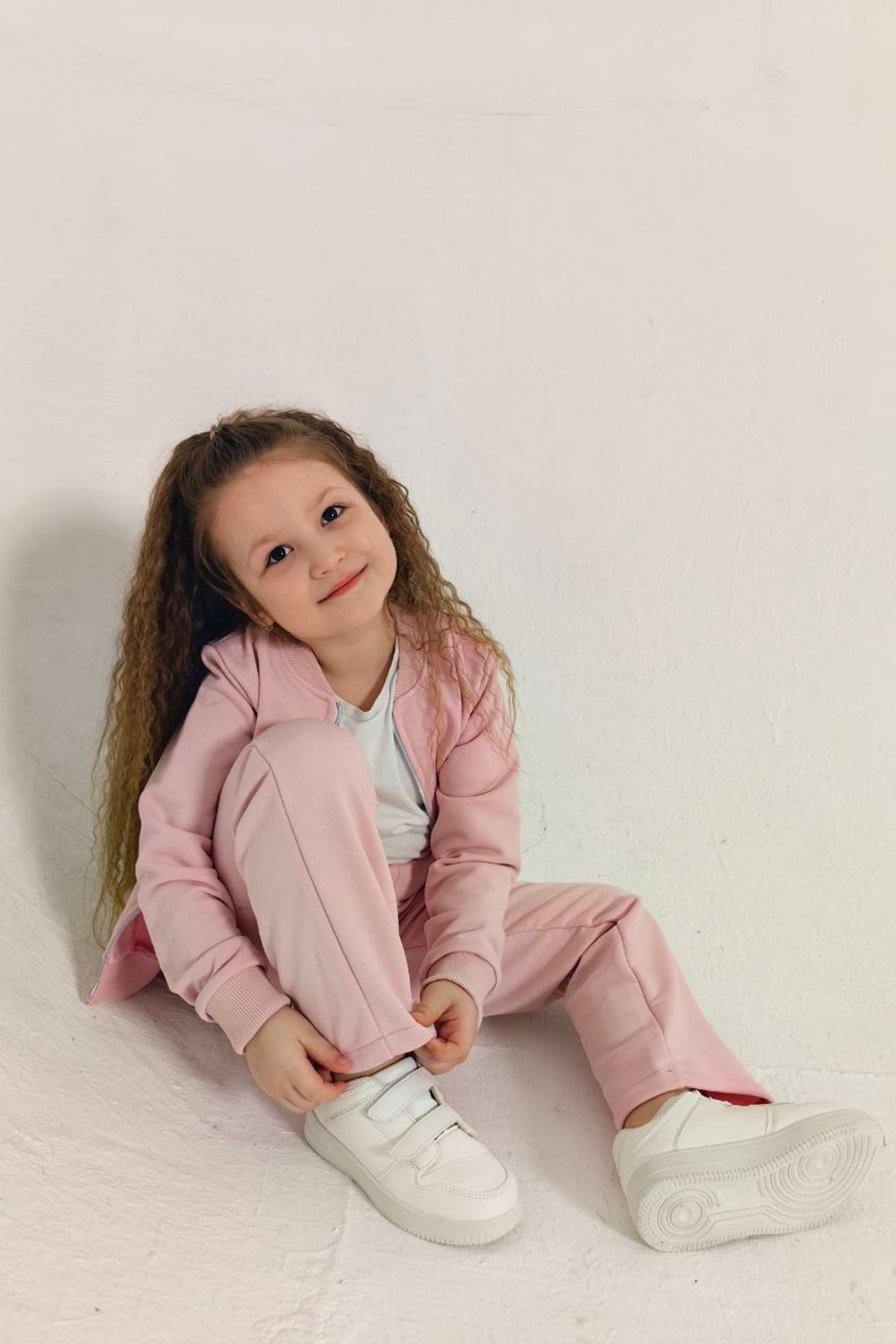 Модель для предметной съемки Агнесса Казань| Sale Easy