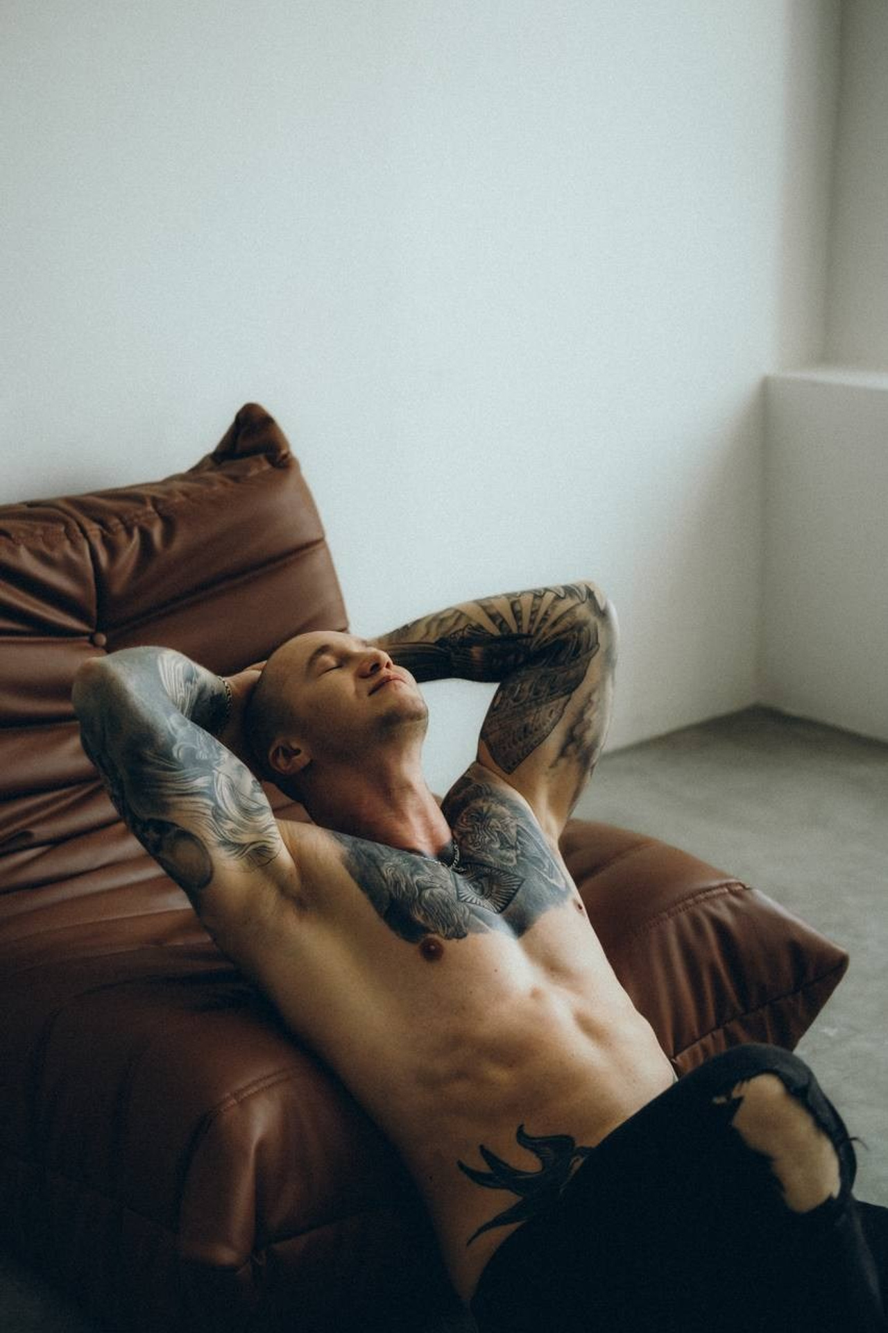 Модель для предметной съемки Никита Ж. Казань| Sale Easy