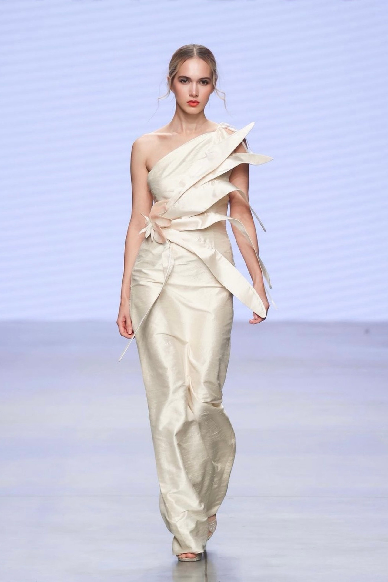 Модель для предметной съемки Анастасия К. Москва| Sale Easy