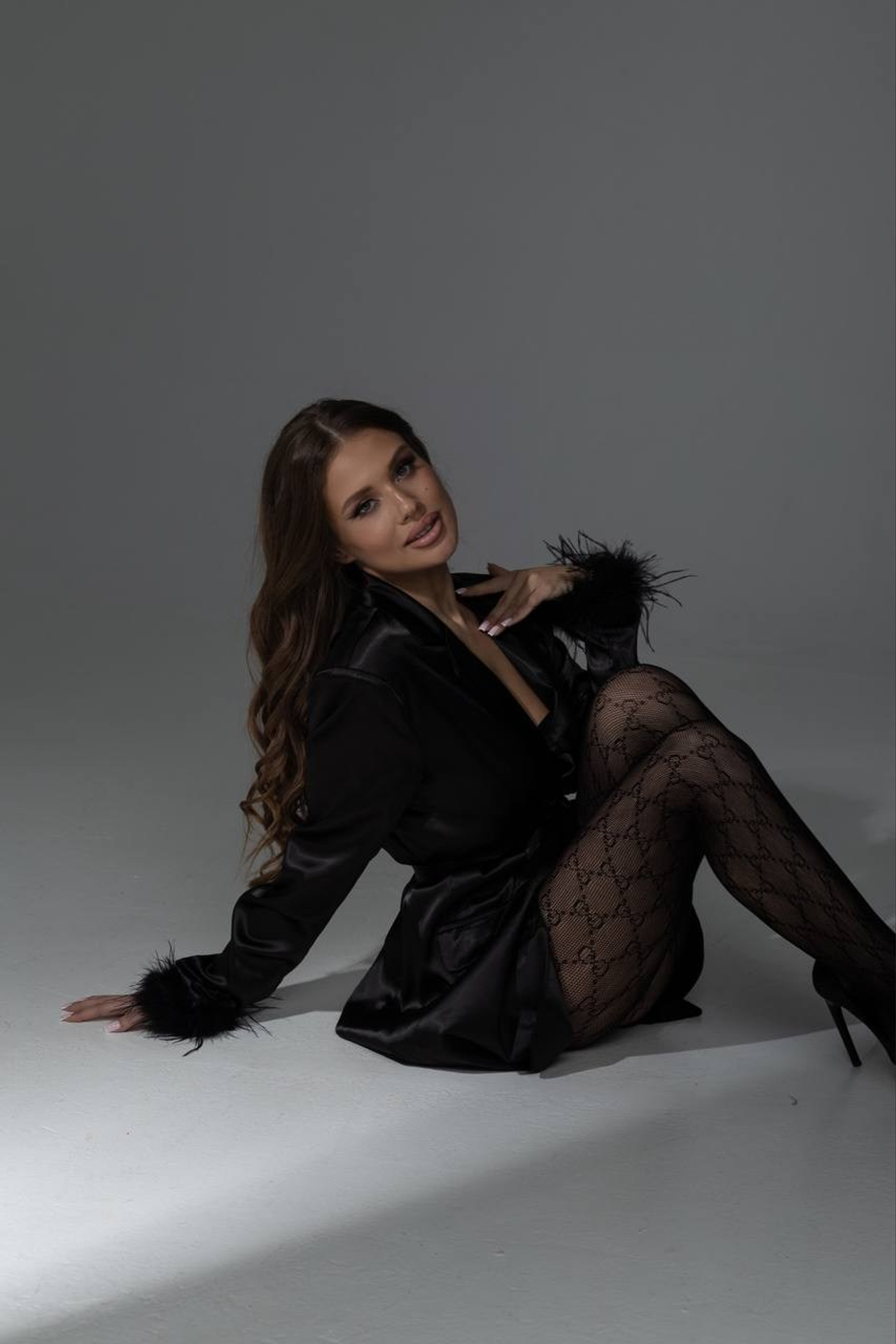 Модель для съемки фото для маркетплейса Эльмира Москва | Sale Easy