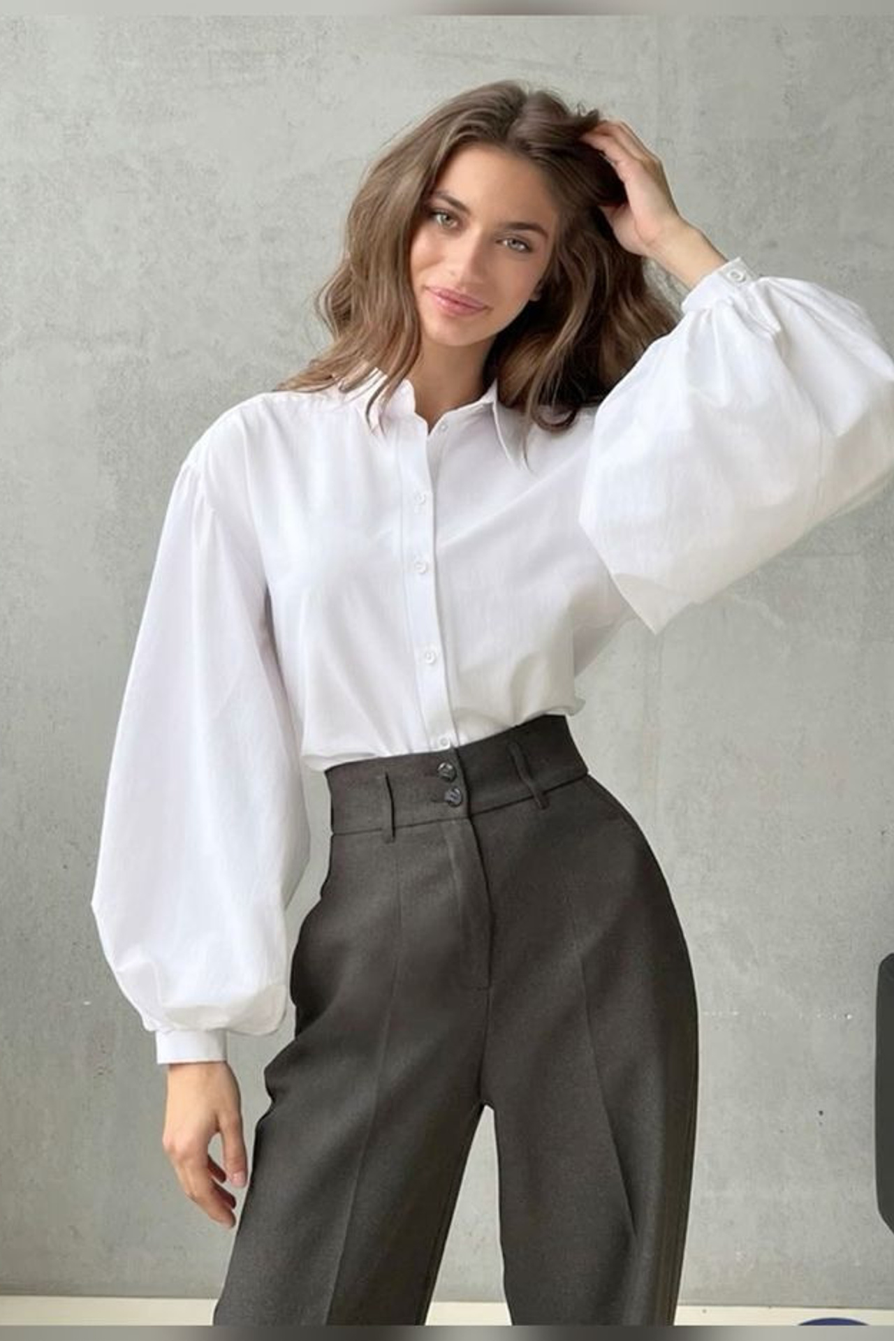 Качественная фотосъемка женских рубашек для рекламы и социальных сетей