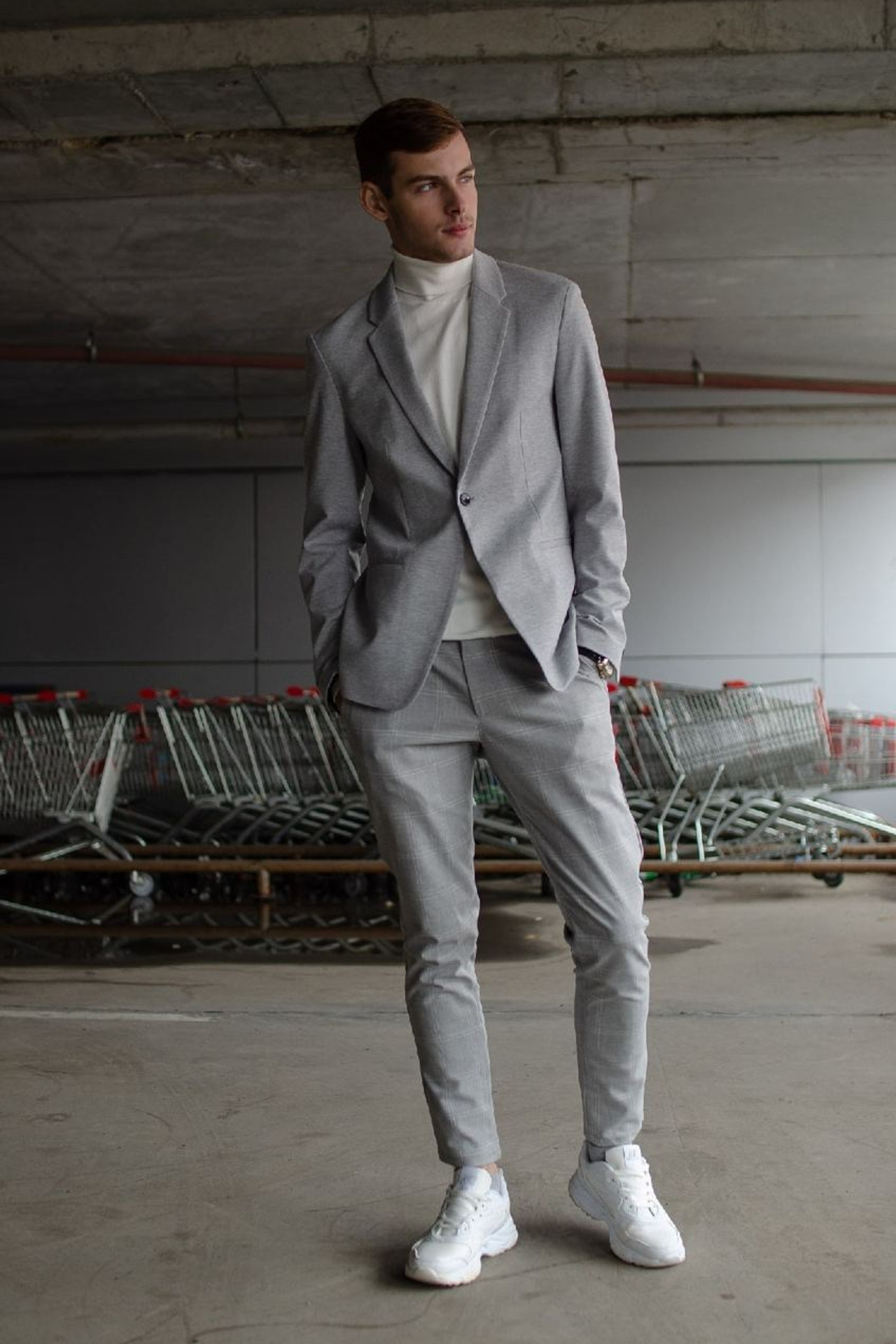 Модель для предметной съемки Антон А. Н.Новгород | Sale Easy