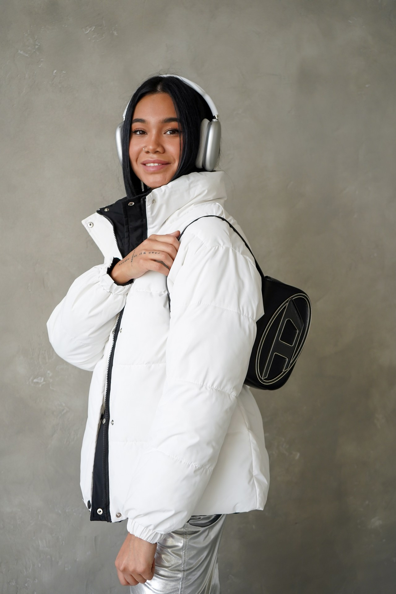 Модель для предметной съемки Валерия Ж. С.-Пб| Sale Easy