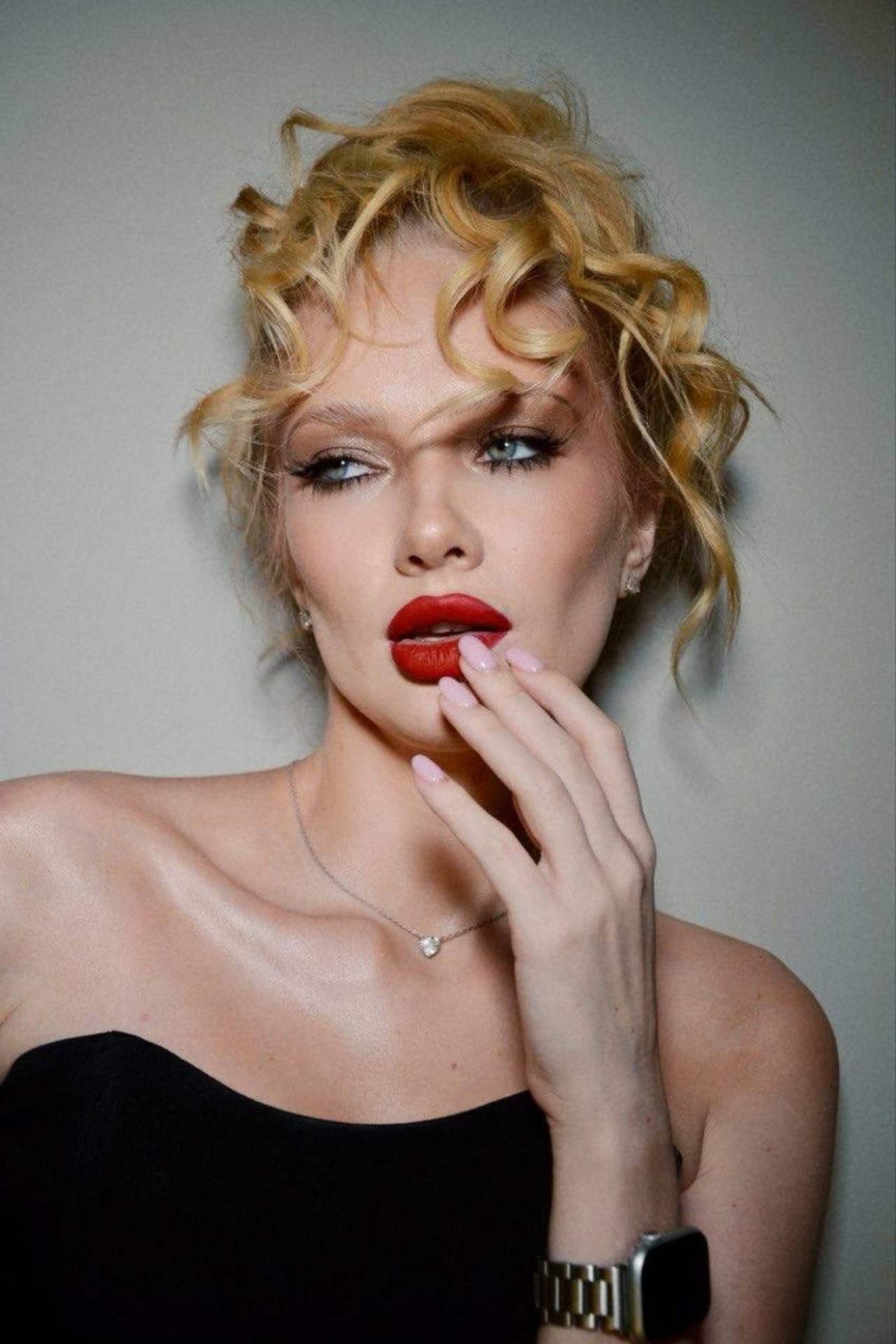 Модель для предметной съемки Анна id 10 233 Москва| Sale Easy