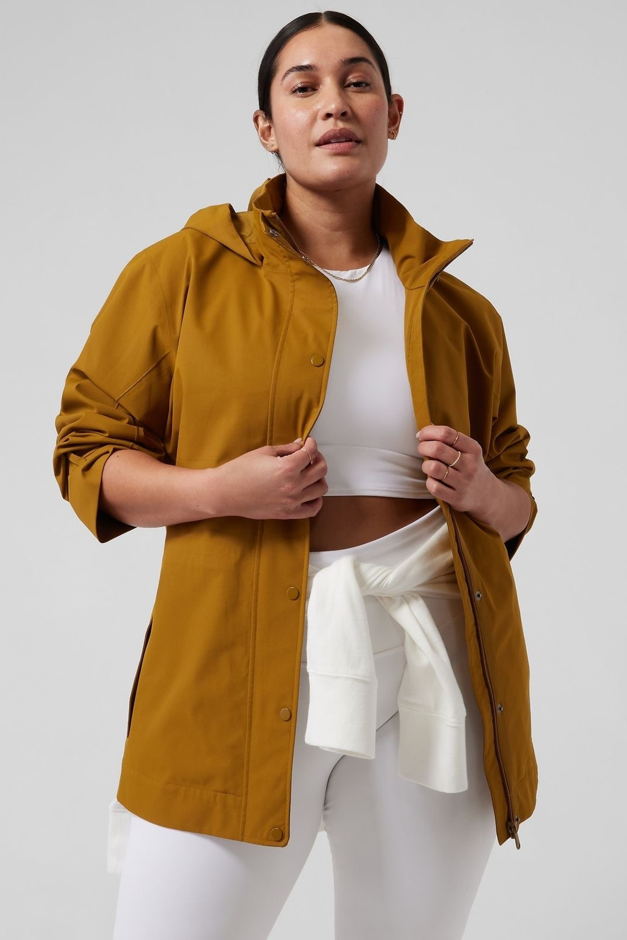 Идея для повседневного образа plus-size с костюмом из мягкого трикотажа.