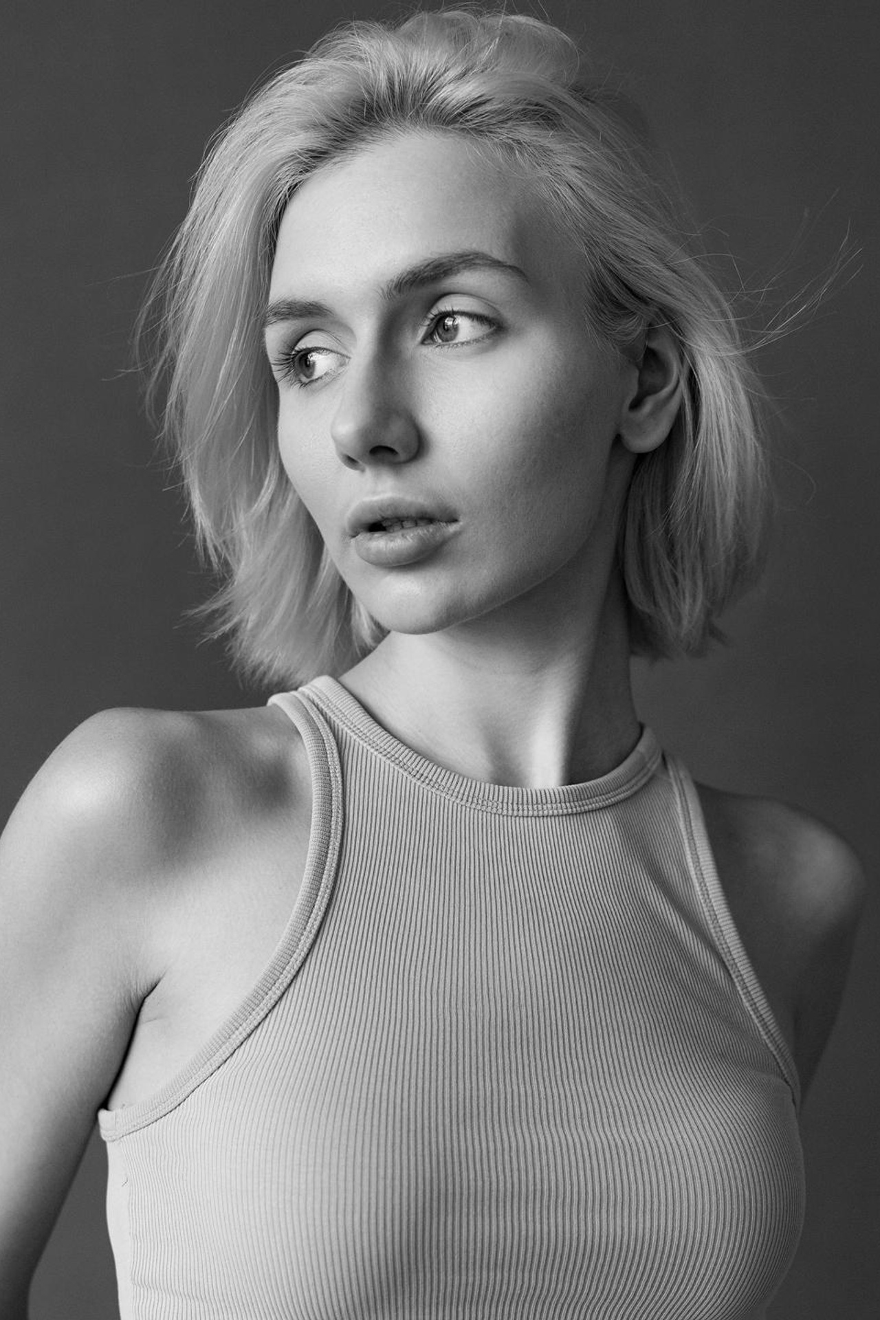 Модель для предметной съемки москвичка Арина| Sale Easy