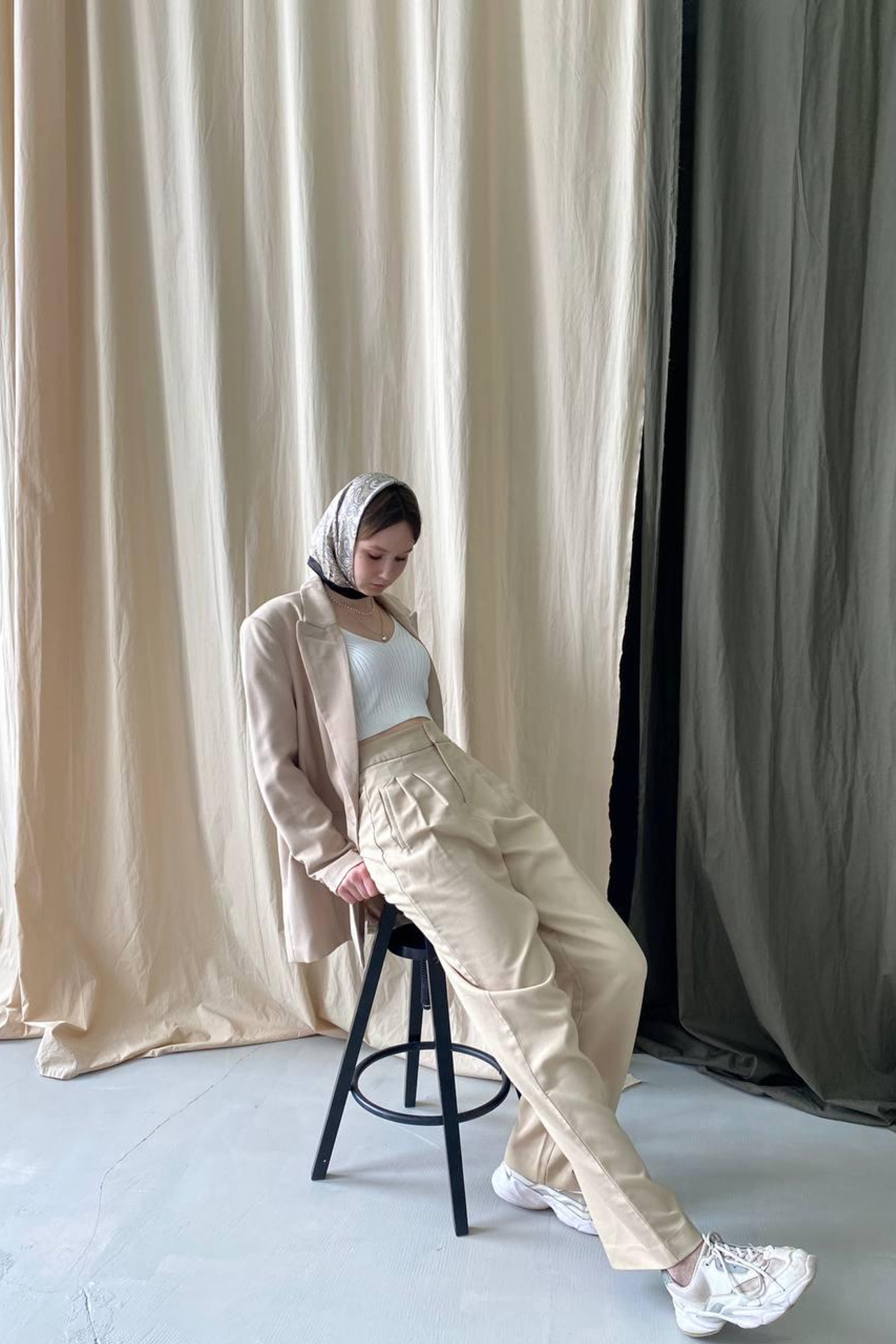 Модель для предметной съемки Диана Казань| Sale Easy