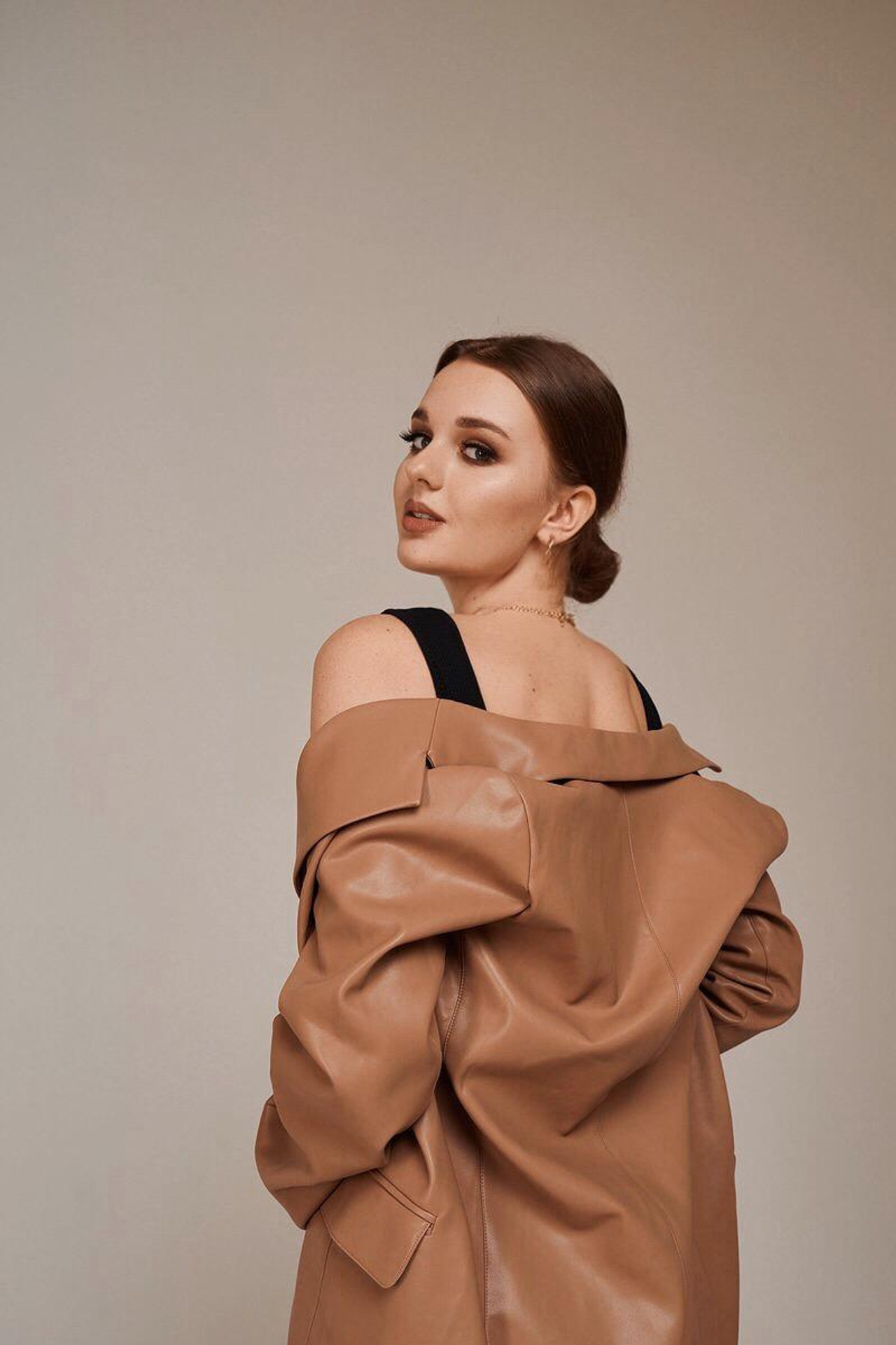 Модель для предметной съемки Анна Л С-Петербург | Sale Easy