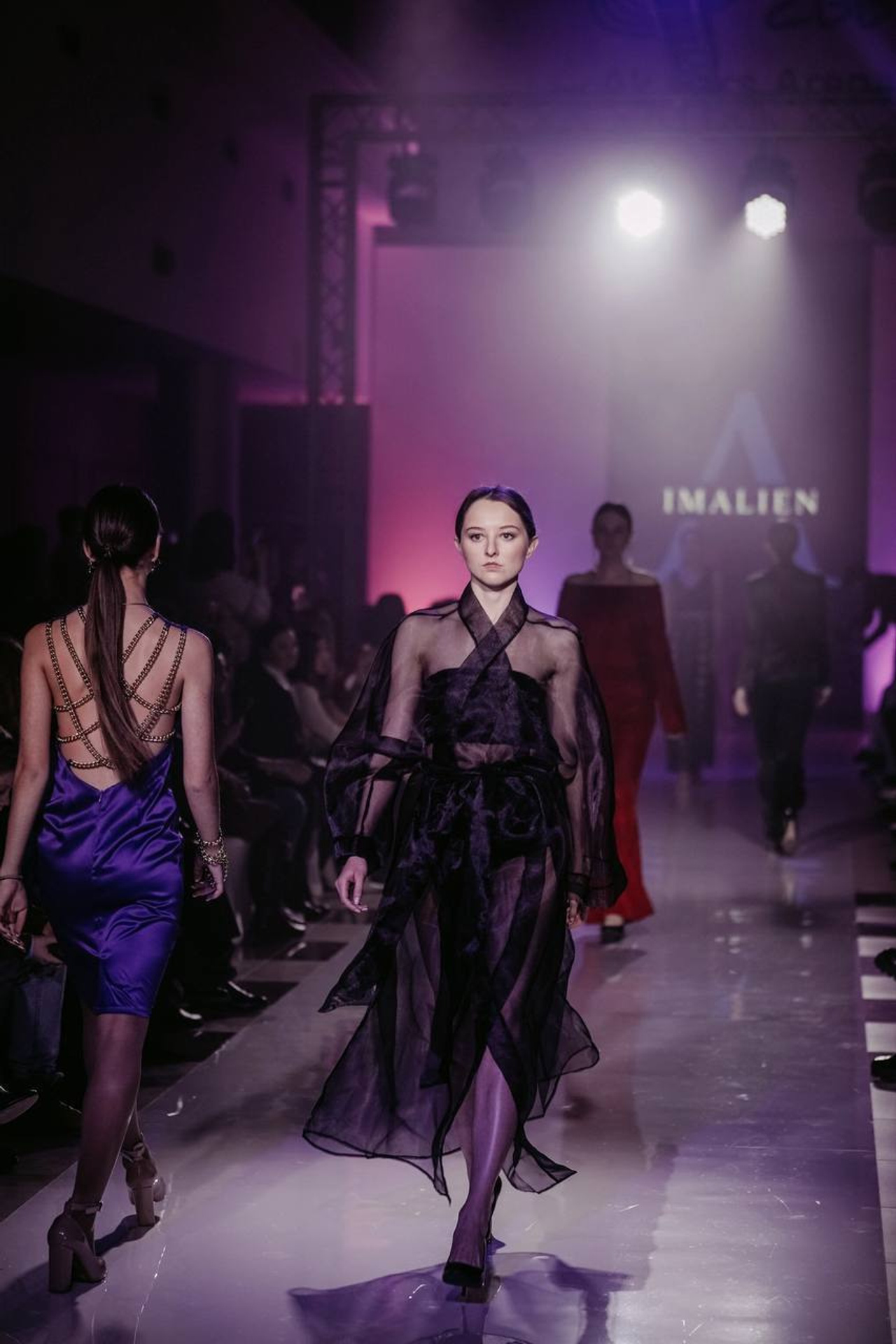 Модель для съемки на маркетплейсы Назлыгуль Казань| Sale Easy