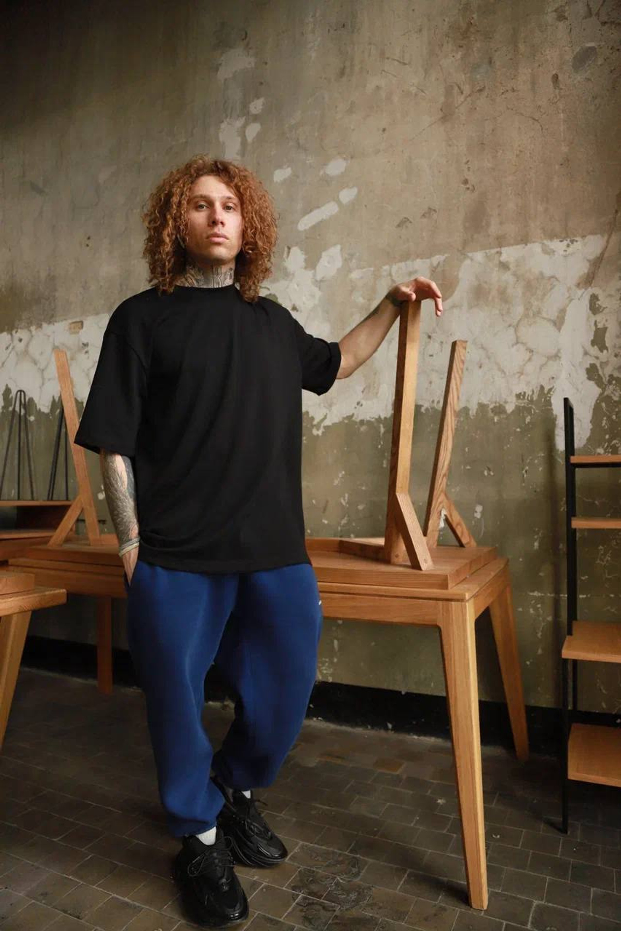 Модель для предметной съемки Вадим АА Москва | Sale Easy