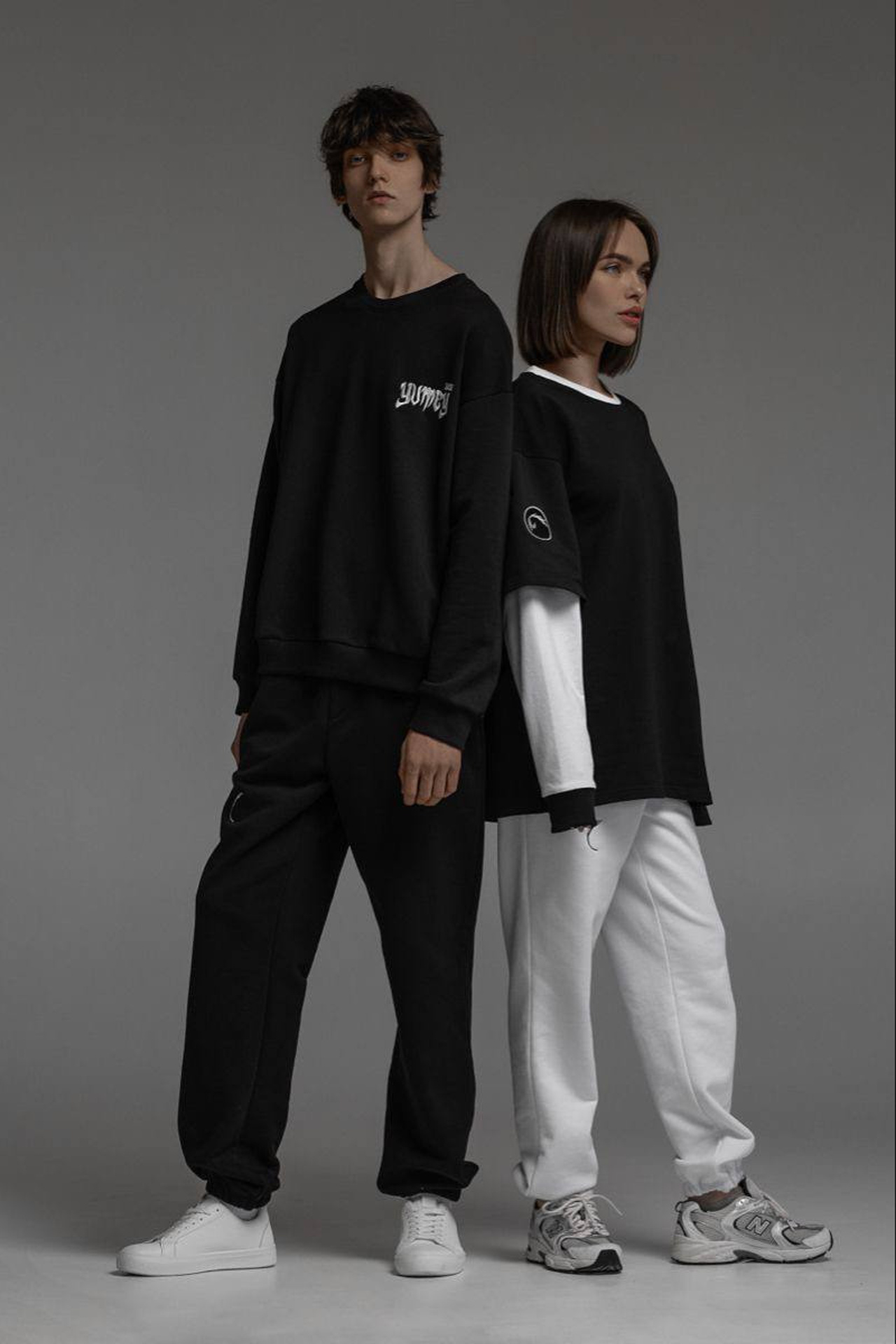 Профессиональная съемка мужских худи для каталога