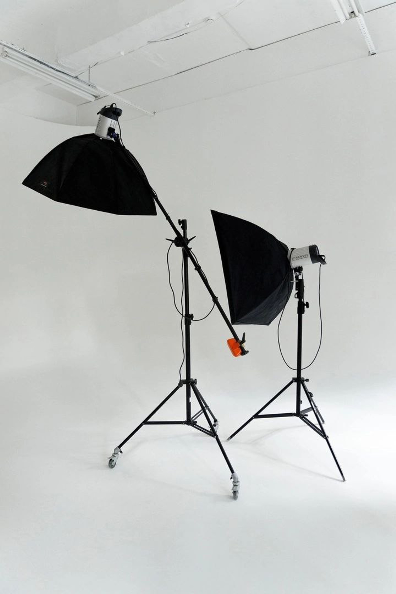 Студия Royal_Studio Циклорама для предметной съемки  Новосибирск