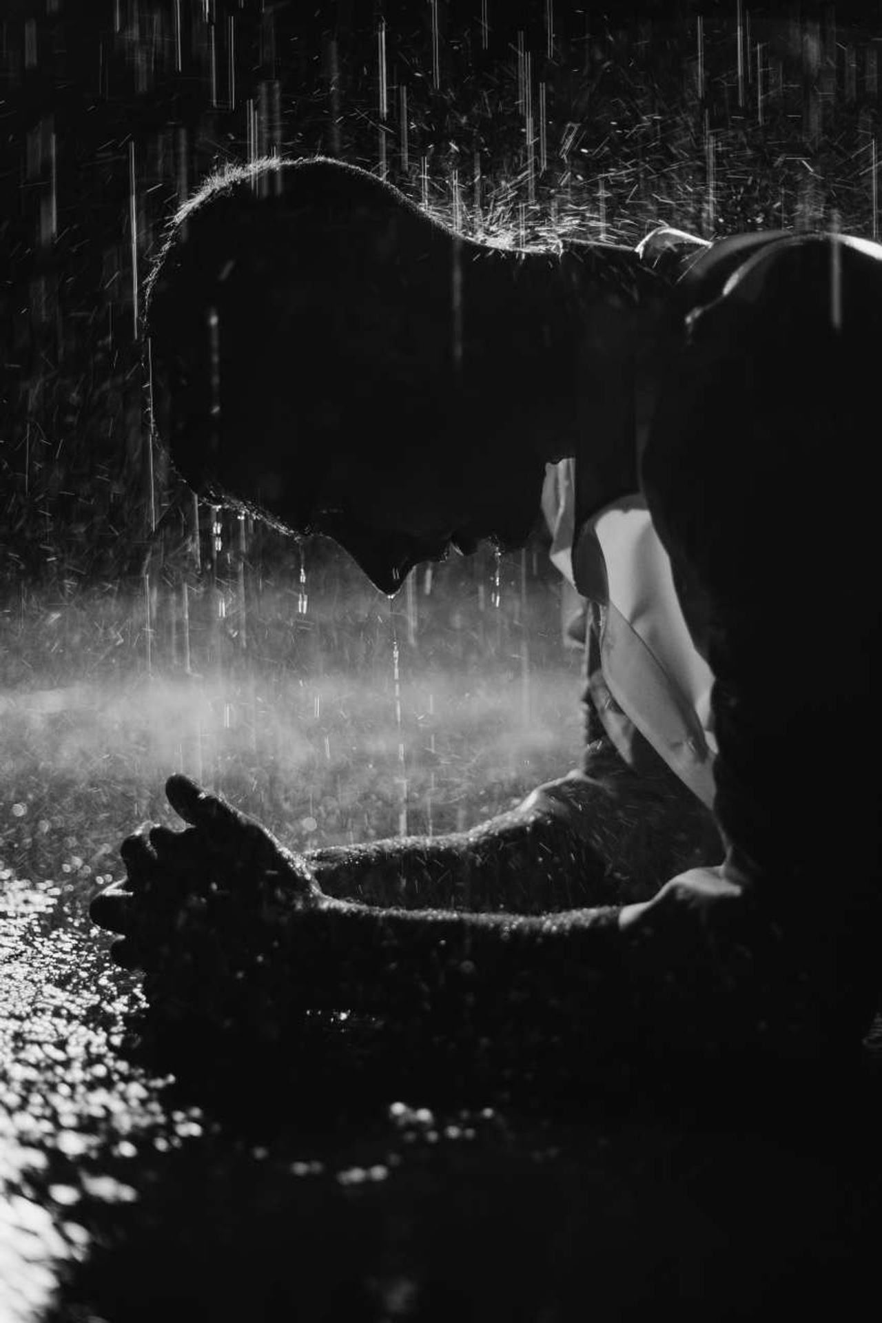 Модель для предметной съемки Евгений А Красноярск| Sale Easy