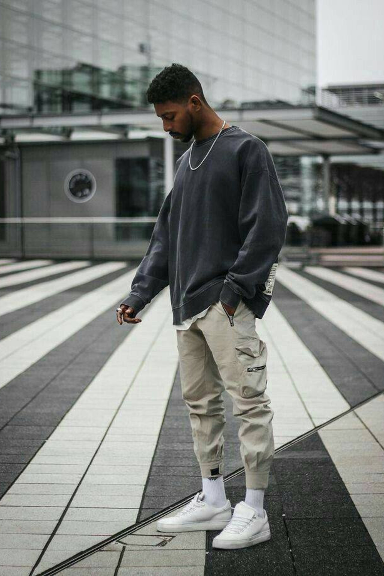 Съемка худи с различными цветовыми решениями