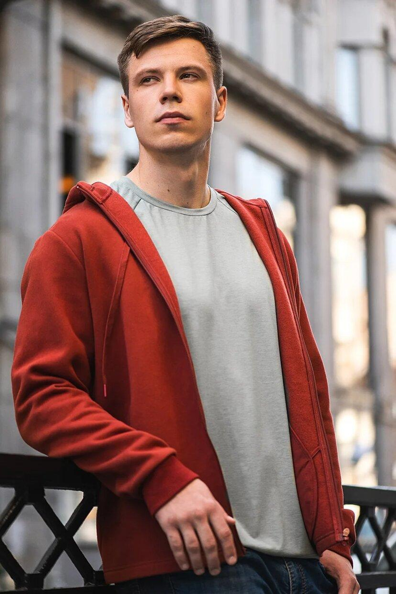 Модель для предметной съемки Максим А. С-Петербург | Sale Easy