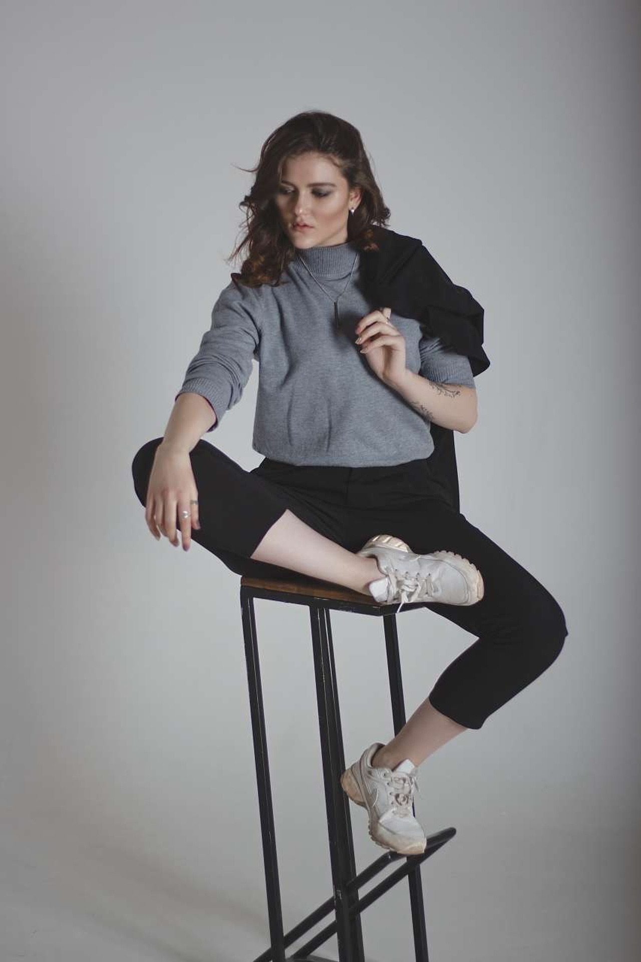 Модель для предметной съемки Виктория К. Красноярск| Sale Easy