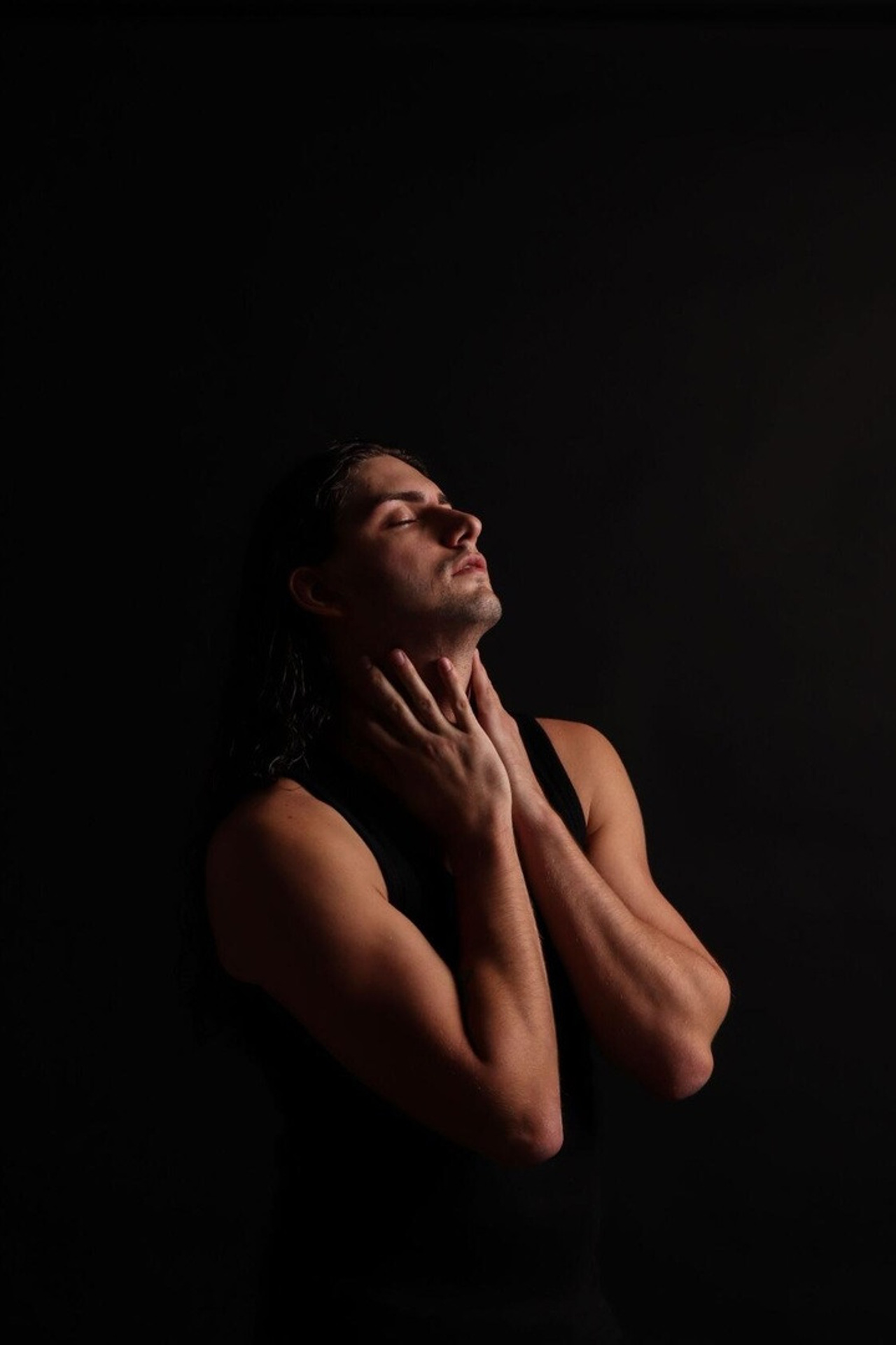 Модель для предметной съемки Николай Москва | Sale Easy