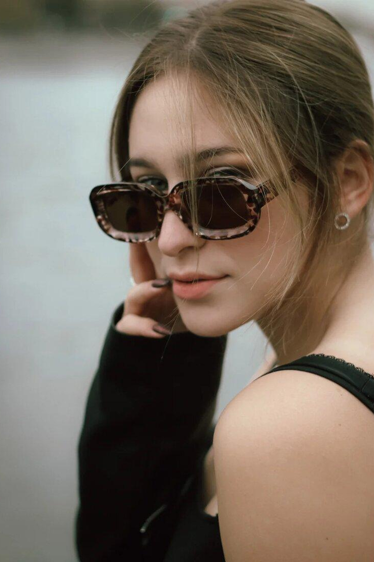 Модель plus size для предметной съемки Нина Москва | Sale Easy