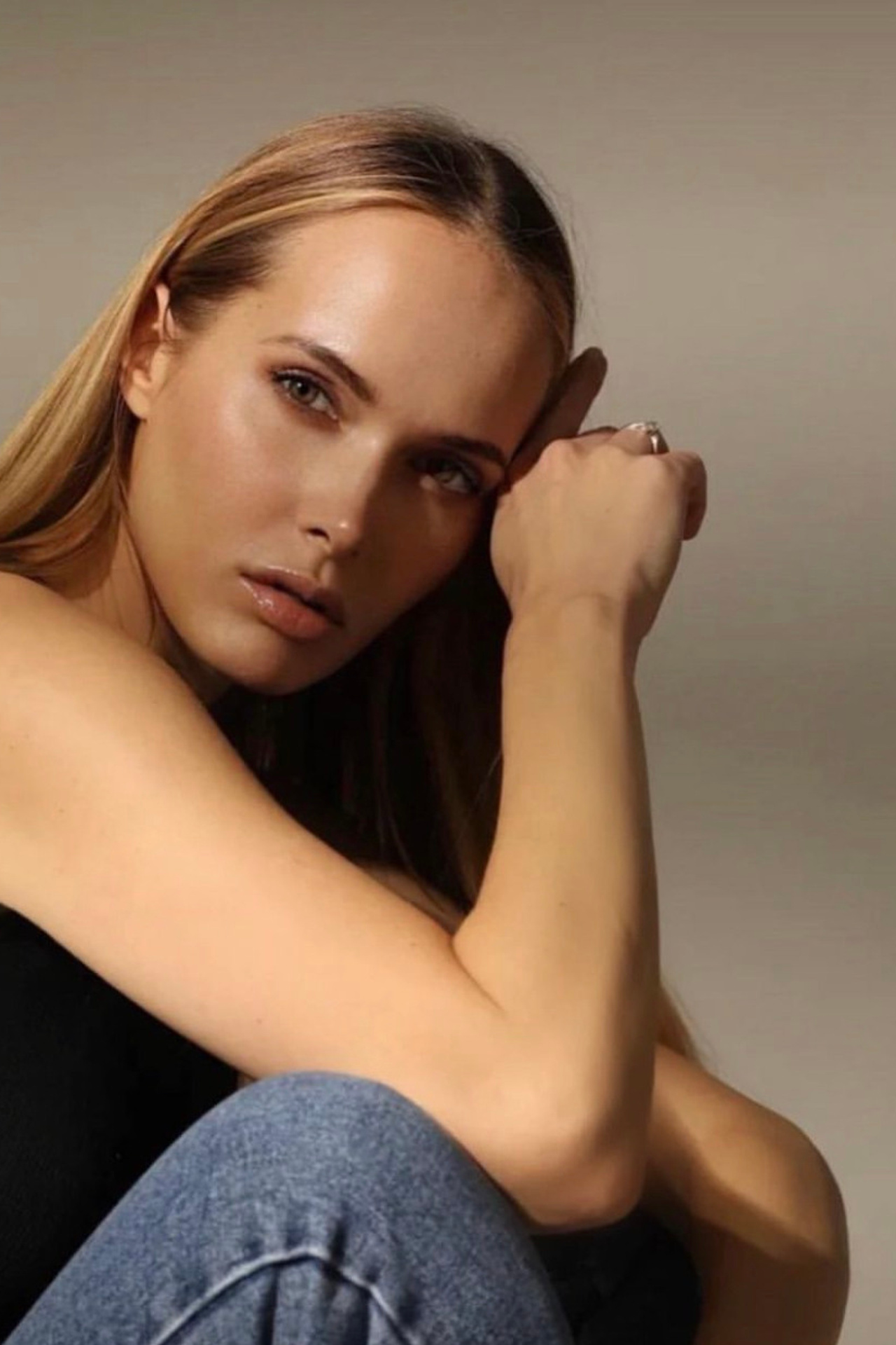 Модель для предметной съемки Анастасия К. Москва| Sale Easy