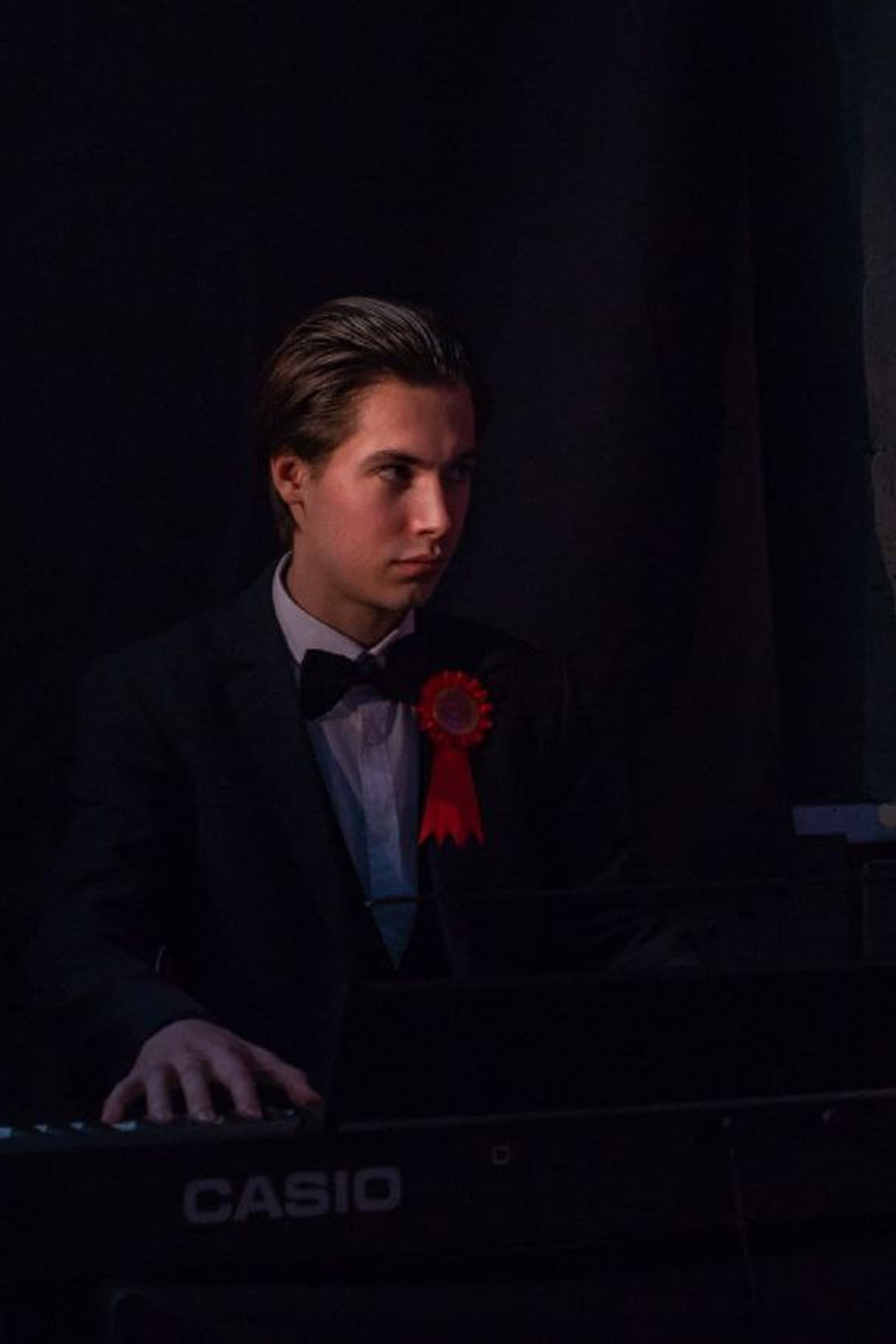 Модель для предметной съемки Александр В. Москва | Sale Easy