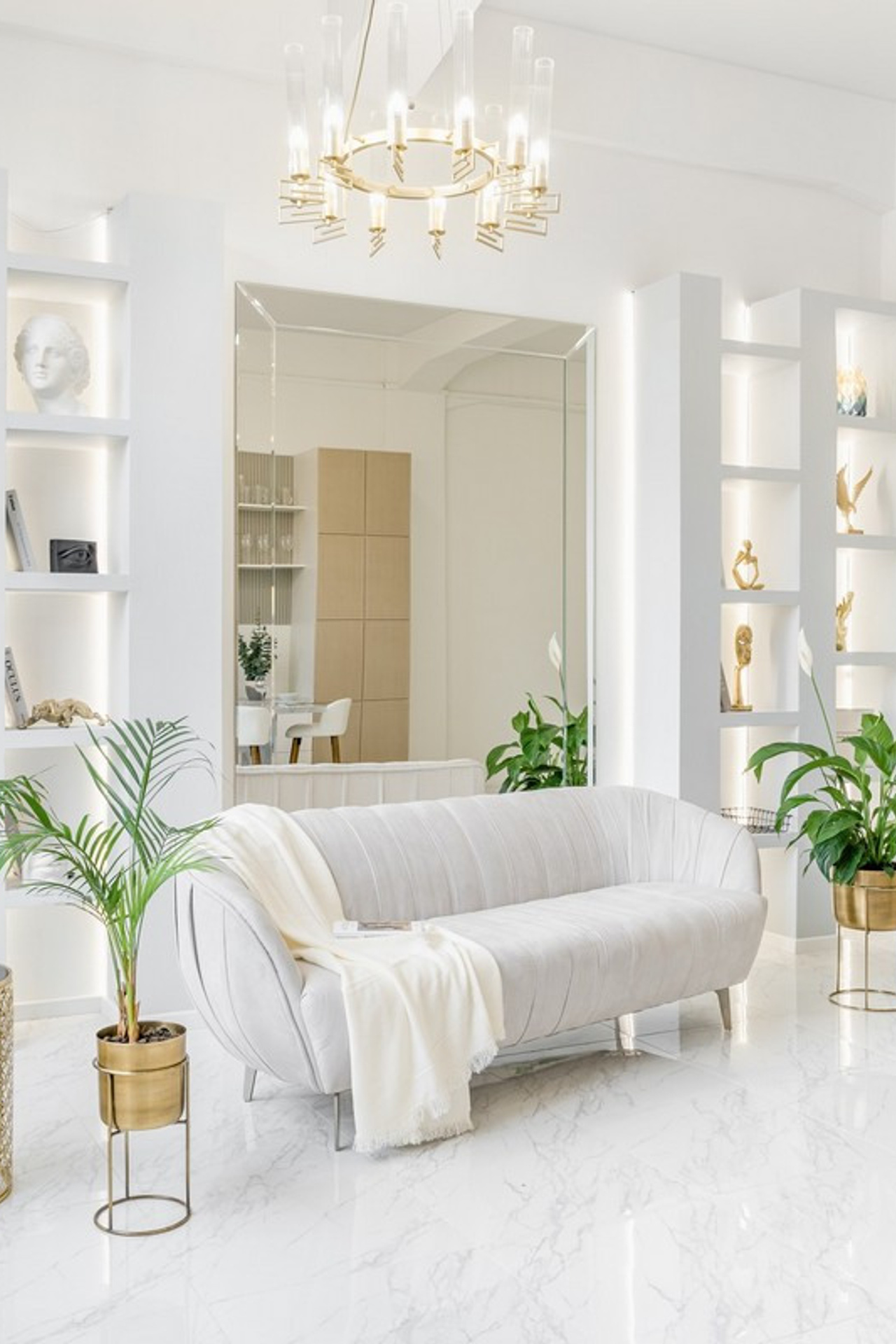 Студия DAILY STUDIO — зал Мишель для предм. съемки С.-Пб|Sale Easy