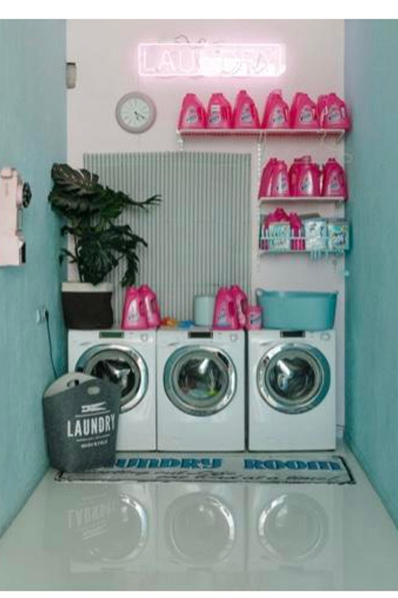 Студия Pink studio Томми для предметной съемки Москва | Sale Easy