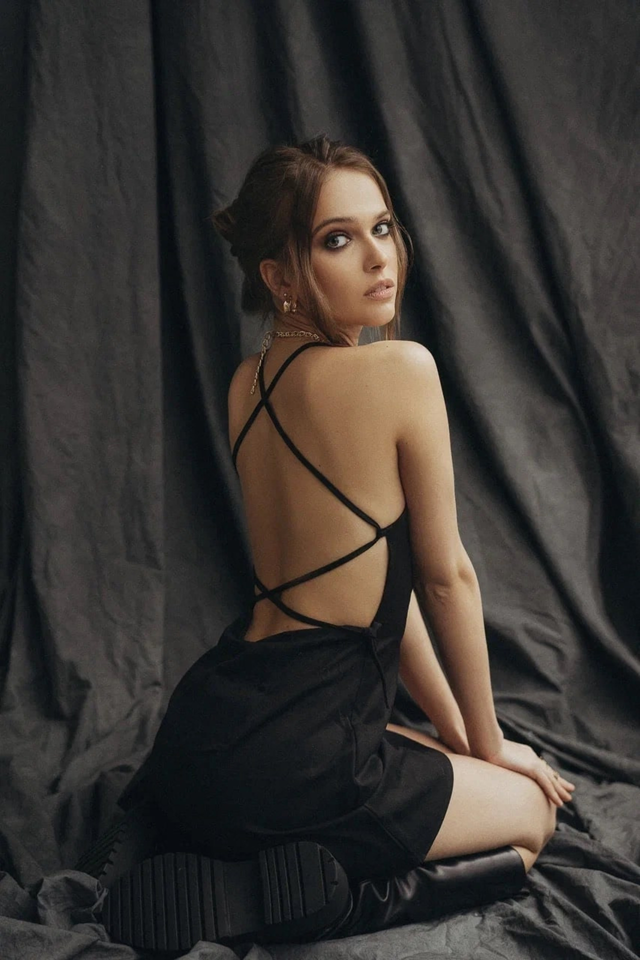 Модель для предметной съемки Стася Москва| Sale Easy