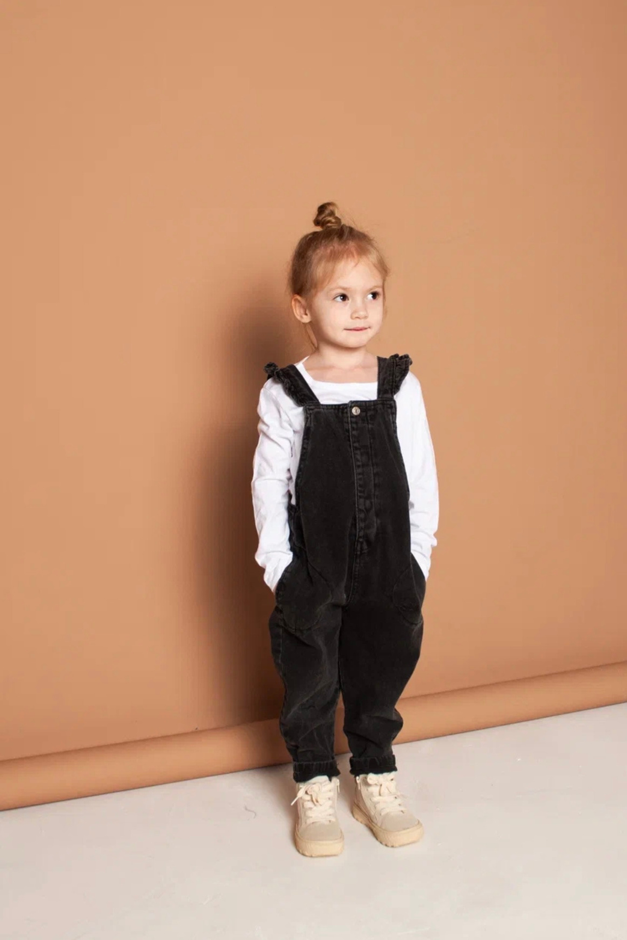 Модели дети для предметной съемки Кристина Е. Москва | Sale Easy