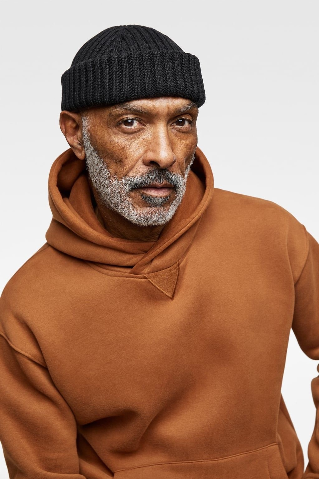 Идея для спортивного наряда с худи и джоггерами