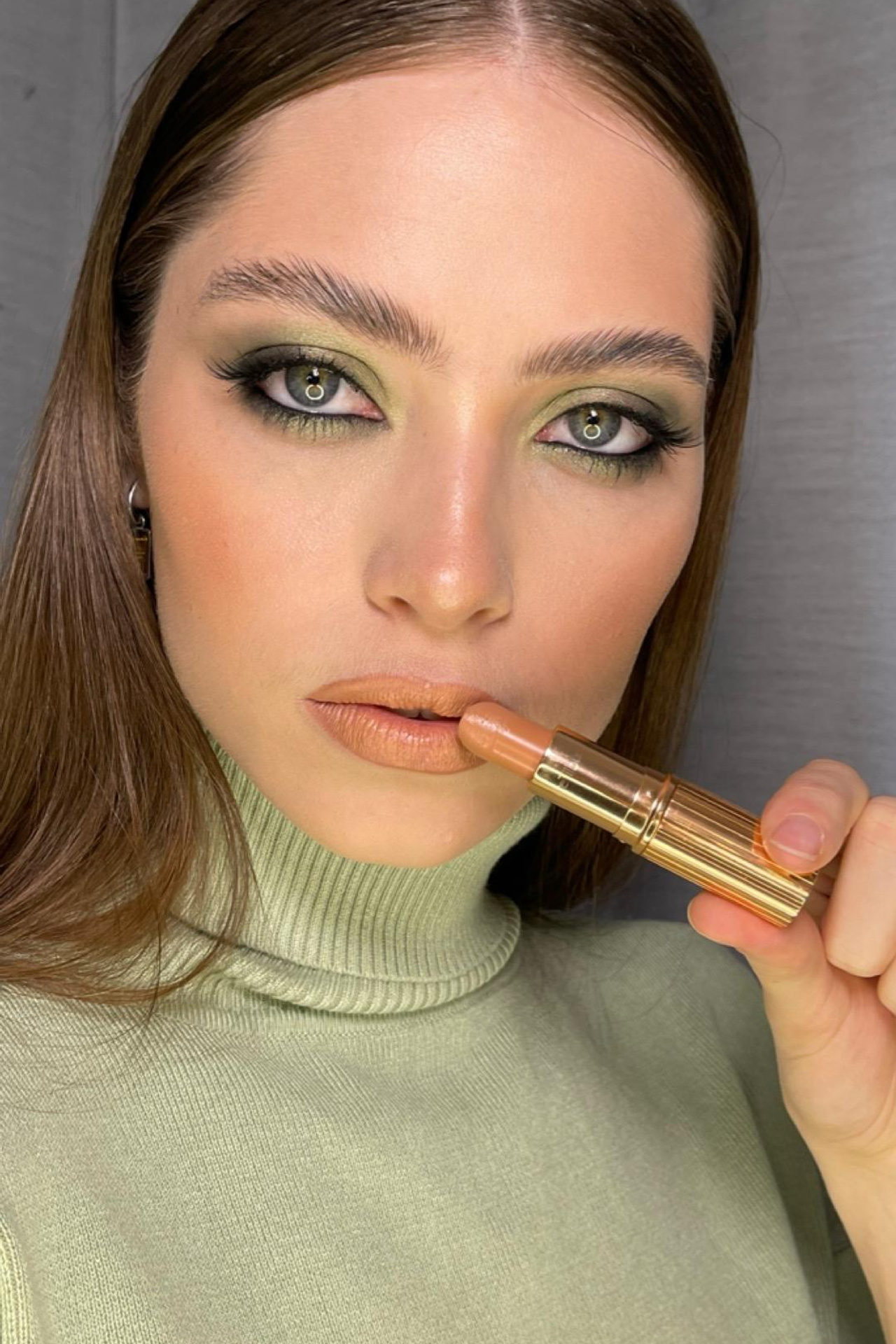 Модель для предметной съемки Анастасия ЧК Н.Новгород | Sale Easy