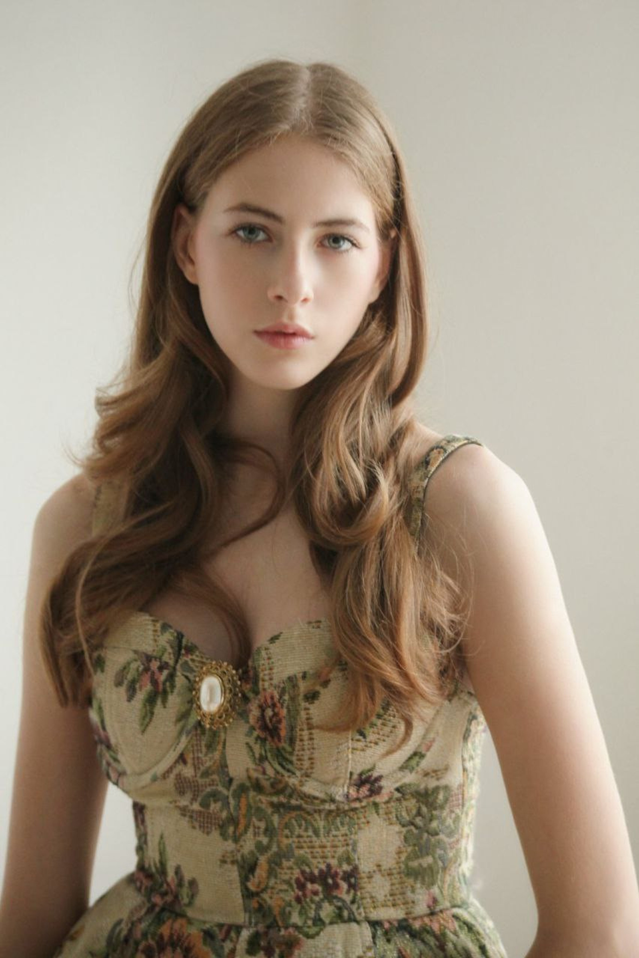 Модель для съемки фото для маркетплейса Катя Д Н.Новгород | Sale Easy