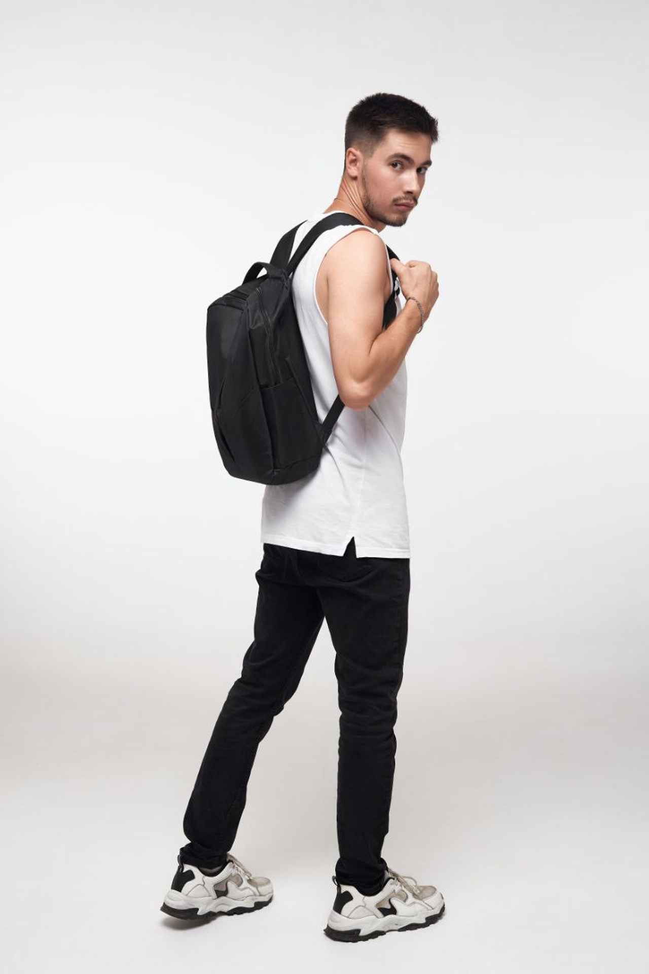 Модель для предметной съемки Александр В. Москва | Sale Easy