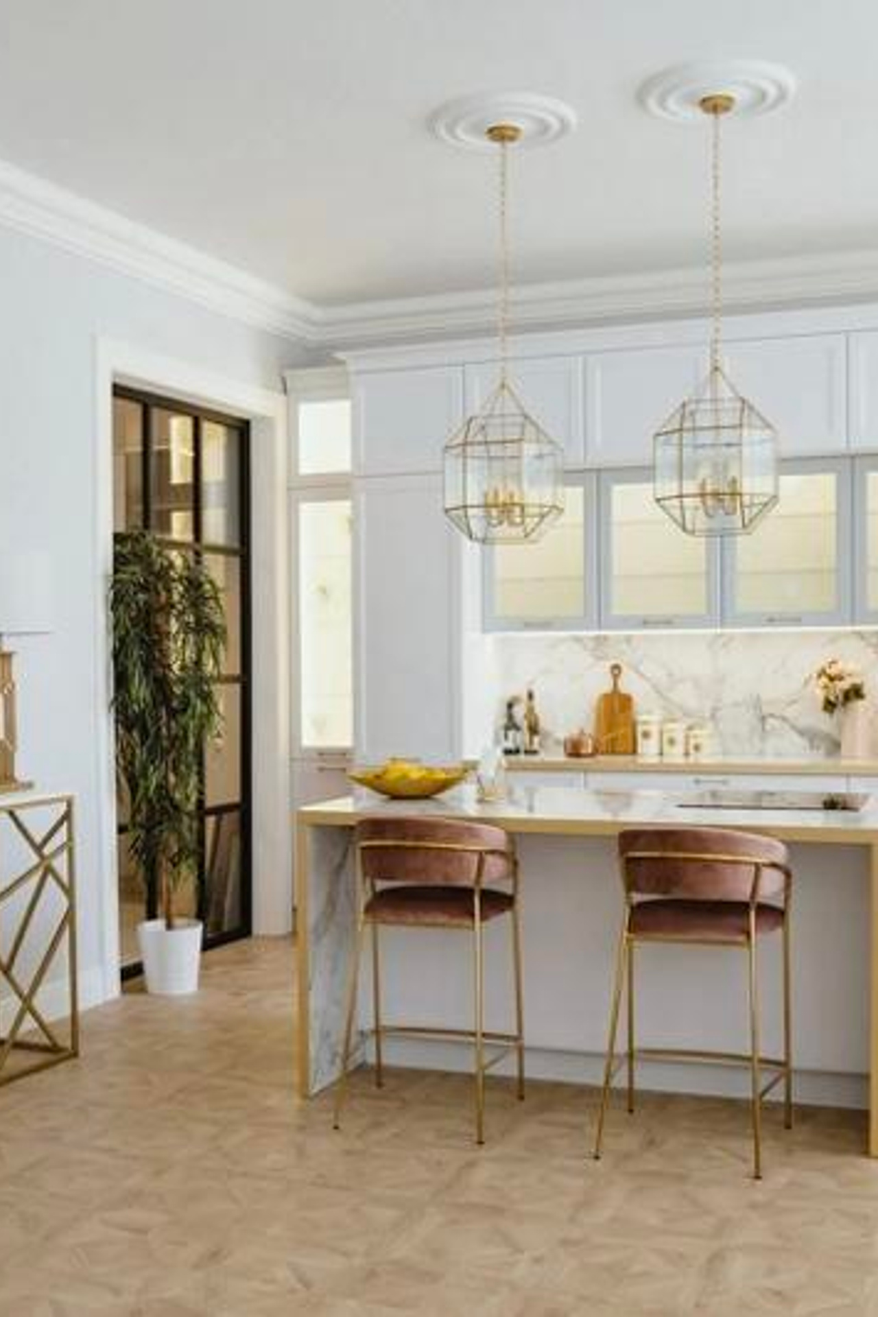 Студия Bestmemories President для предметной съемки Москва | Sale Easy