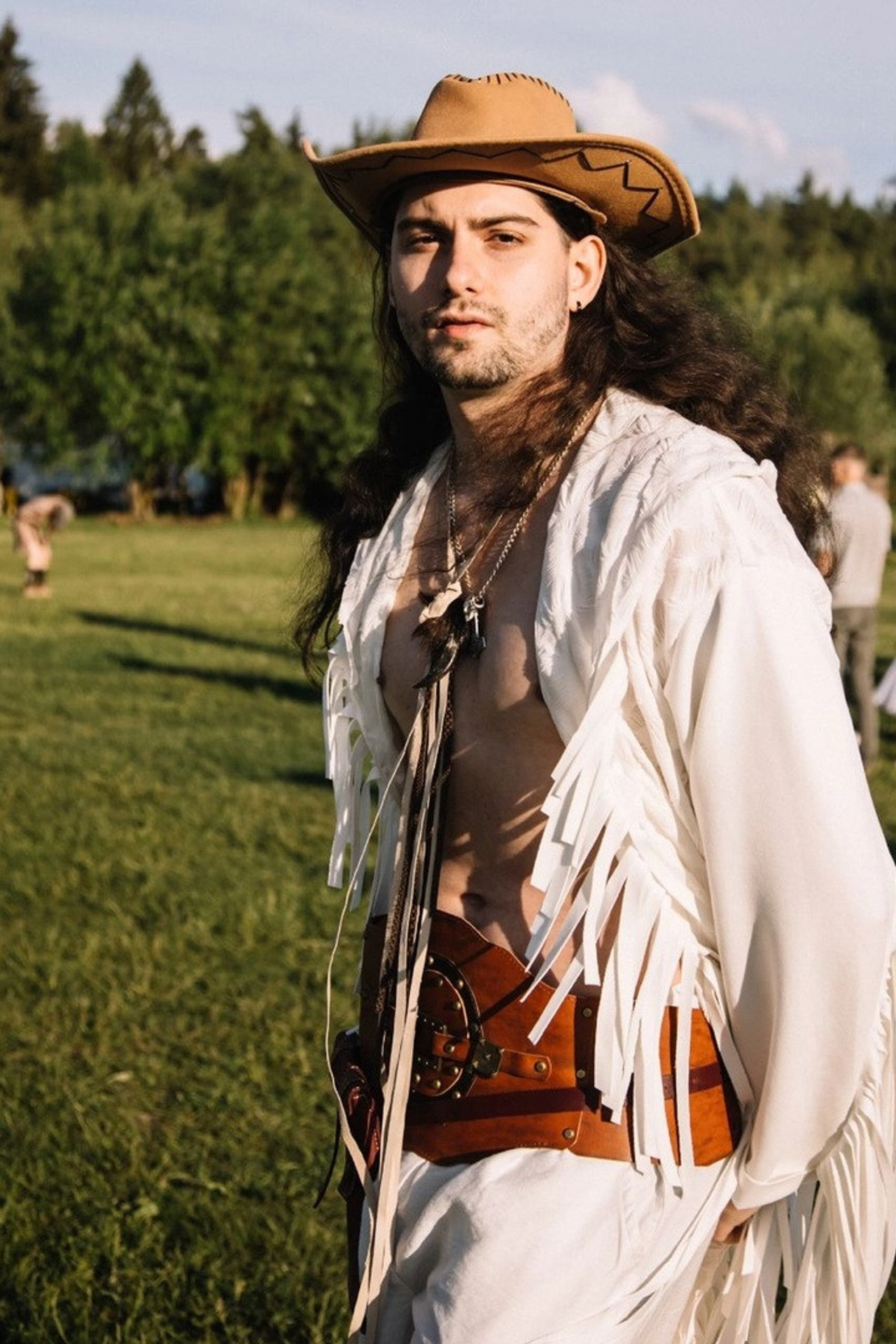 Модель для предметной съемки Николай Москва | Sale Easy